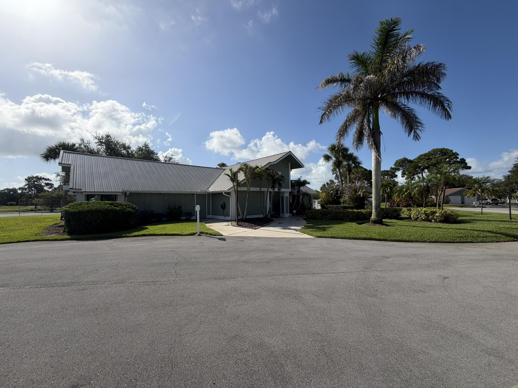 SOUTH PORT ST LUCIE UNIT 17 - Residential