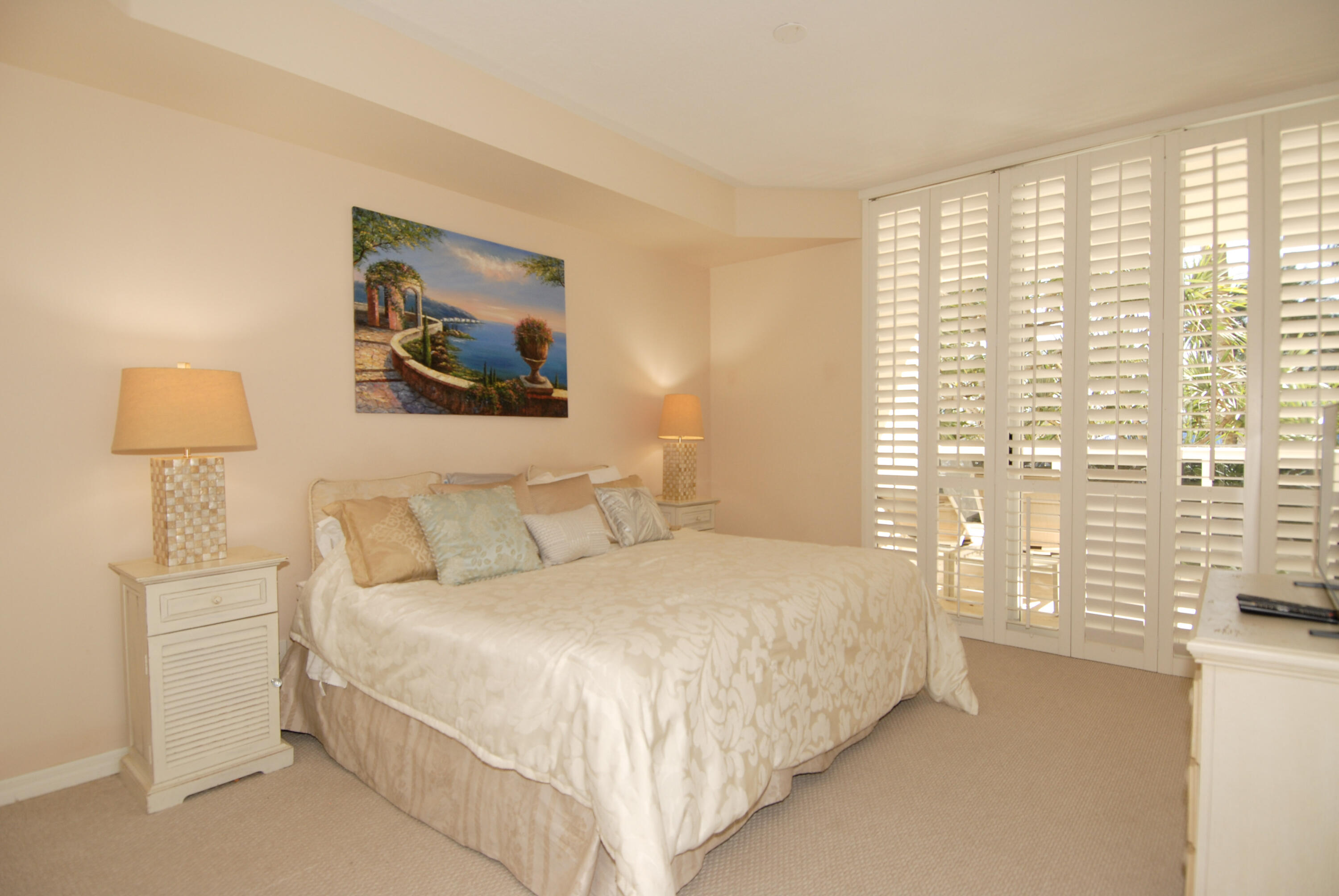 LHERMITAGE II CONDOMINIUM - Residential Lease