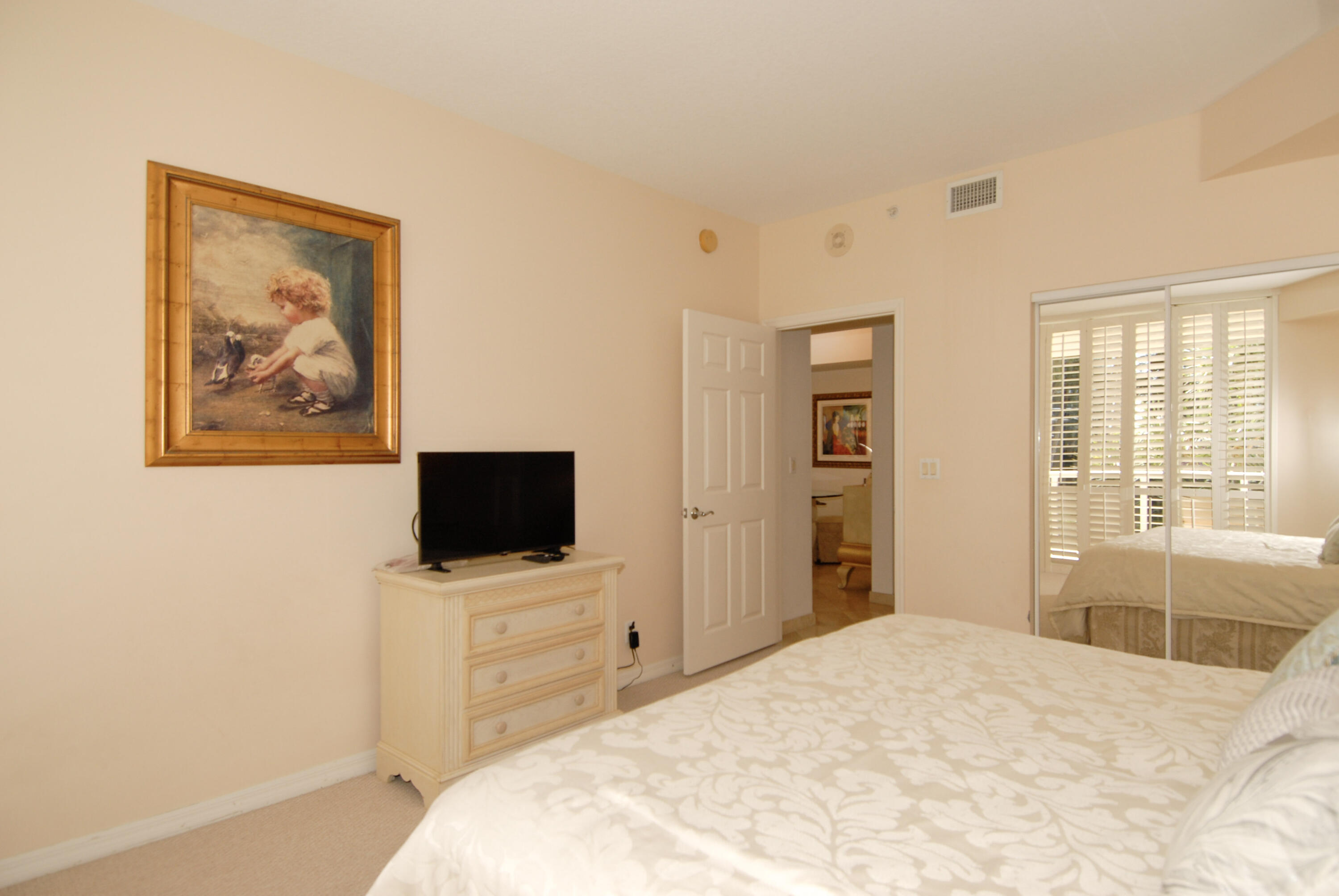LHERMITAGE II CONDOMINIUM - Residential Lease