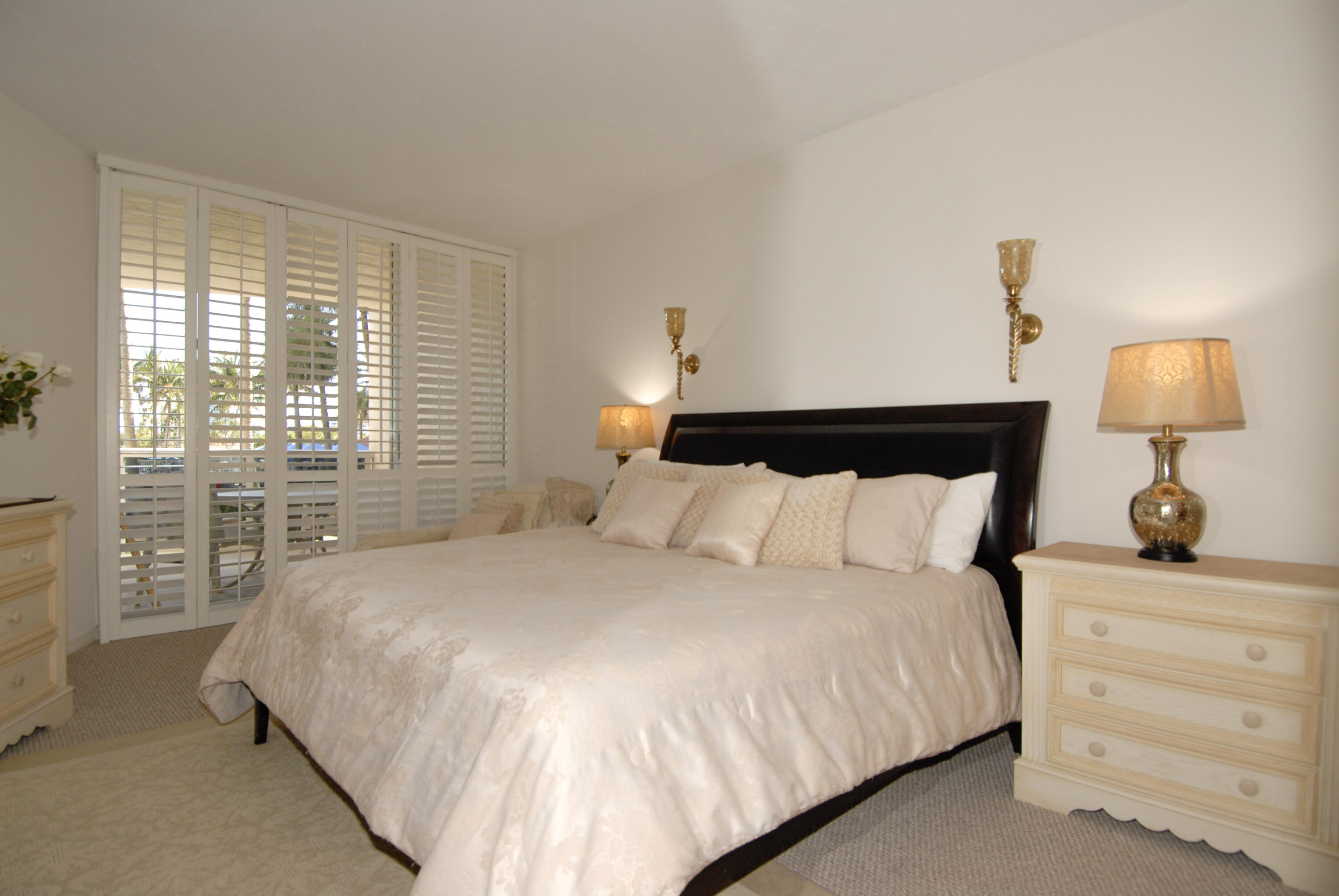 LHERMITAGE II CONDOMINIUM - Residential Lease