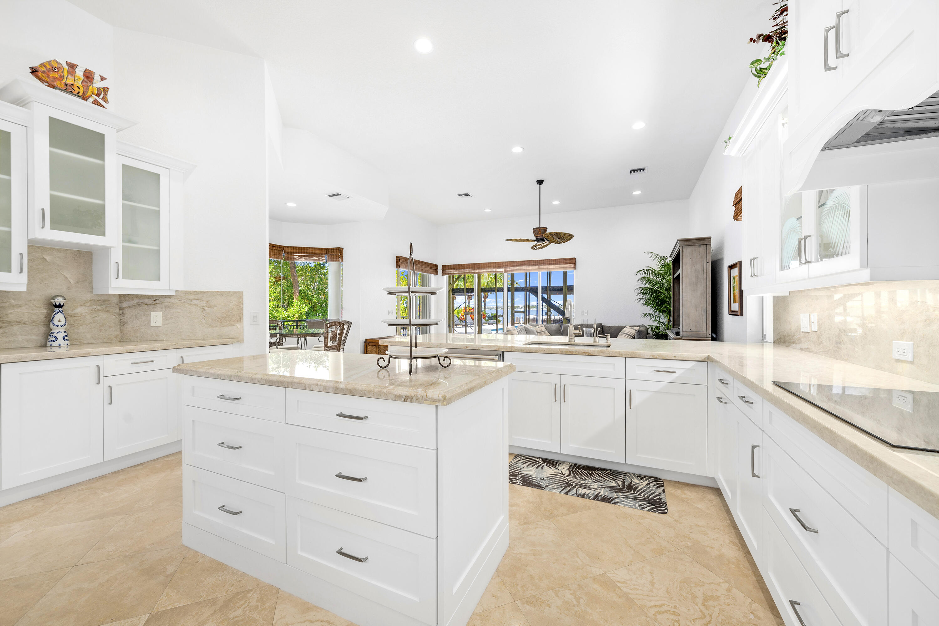 LANTANA POINT - Residential