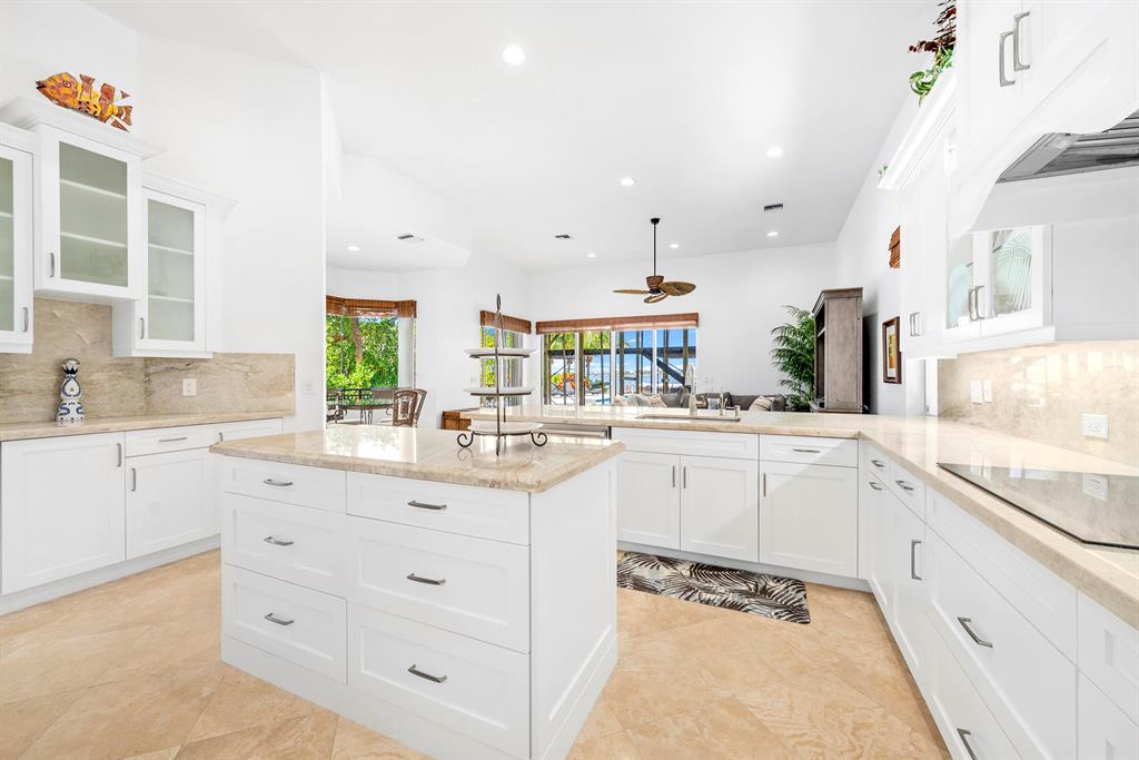 LANTANA POINT - Residential