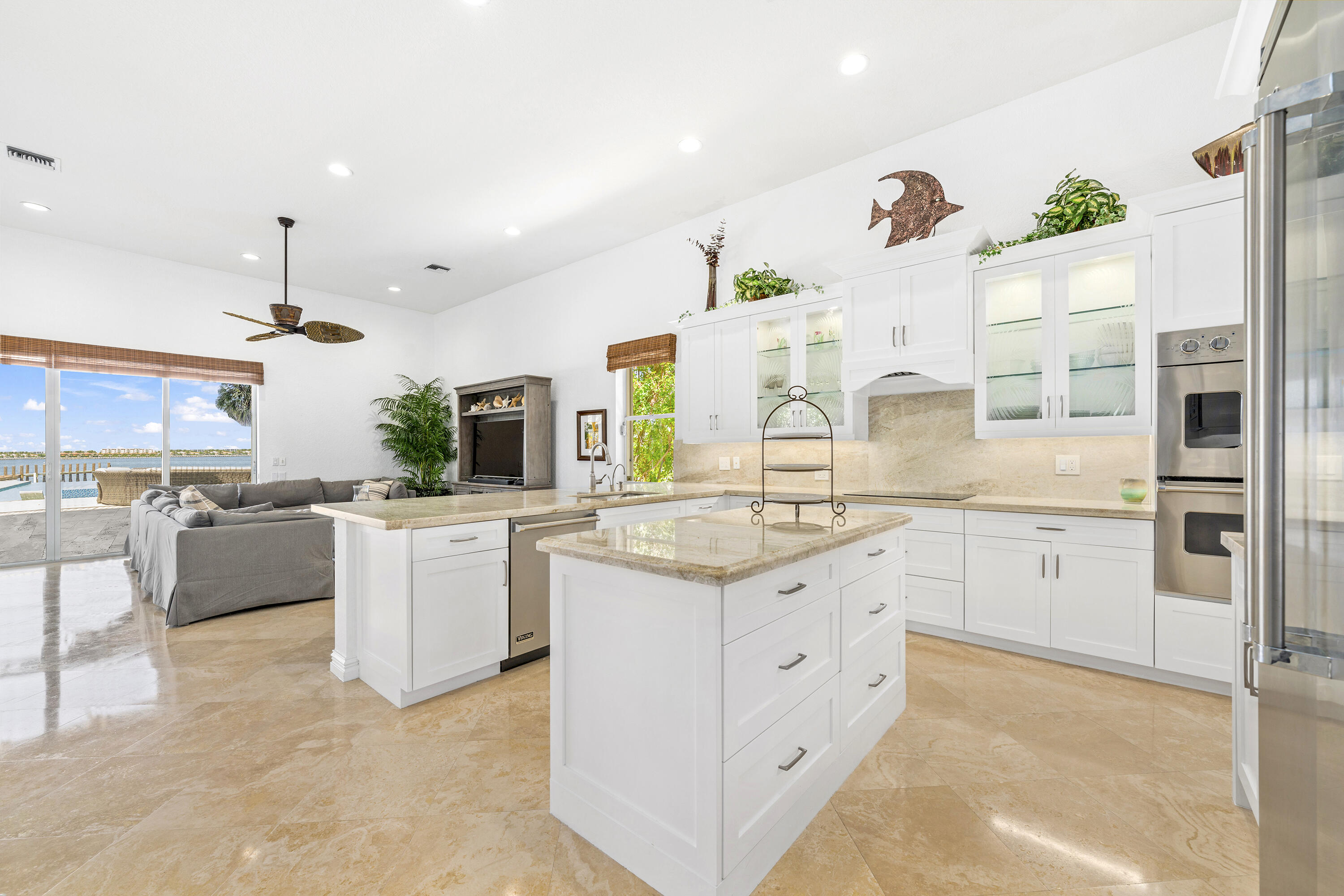 LANTANA POINT - Residential