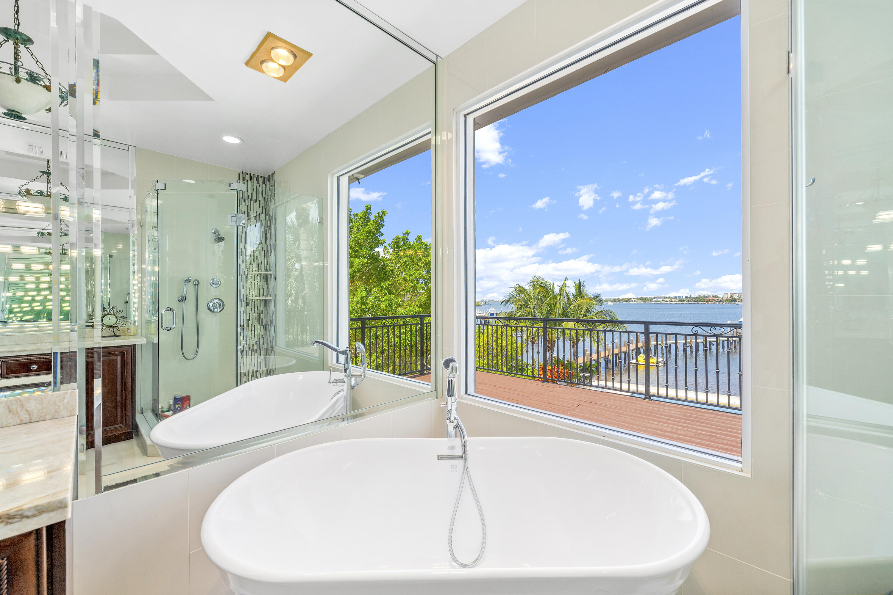 LANTANA POINT - Residential