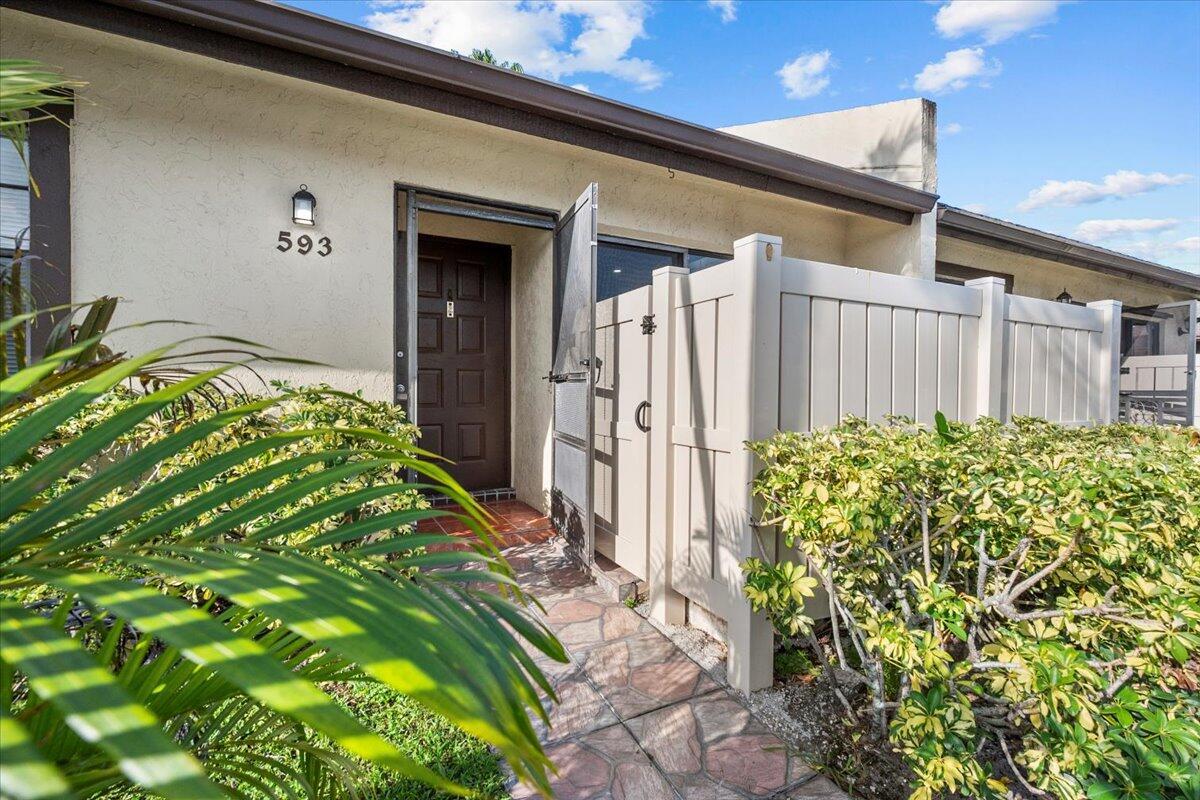 WOODLAKE ISLES - Residential