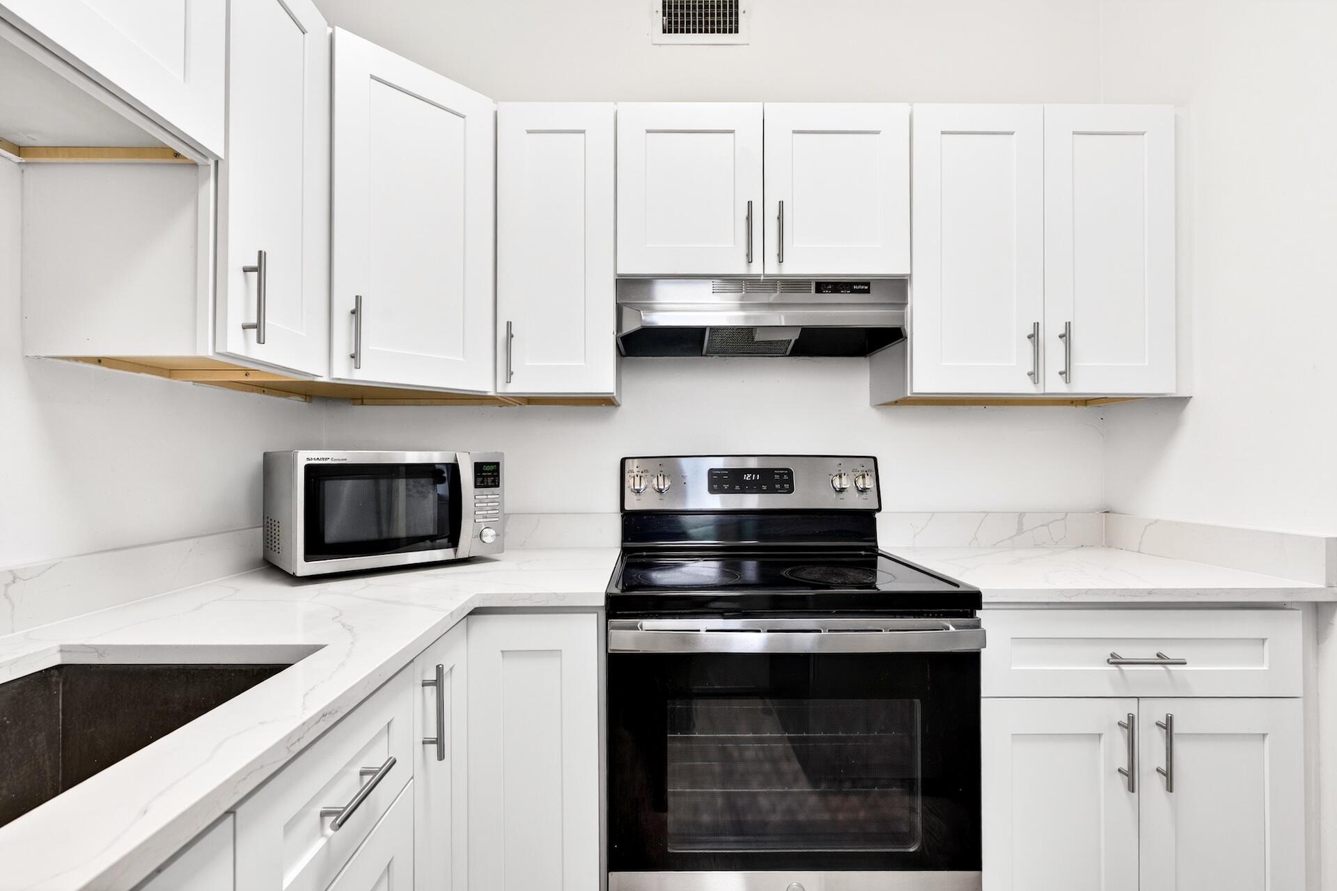 HORIZON HOUSE CONDO - Residential