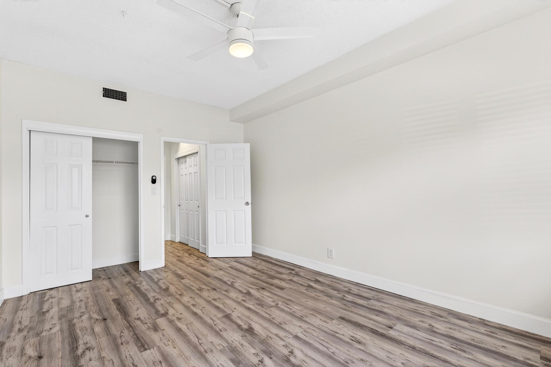 HORIZON HOUSE CONDO - Residential