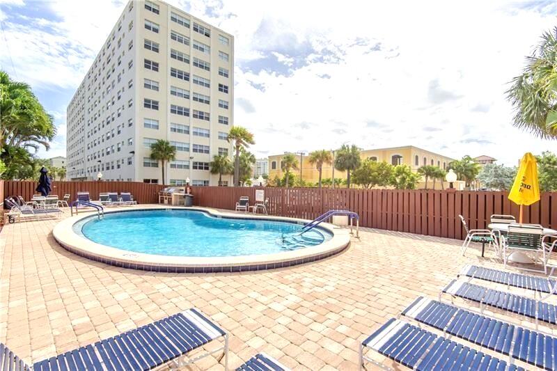 HORIZON HOUSE CONDO - Residential