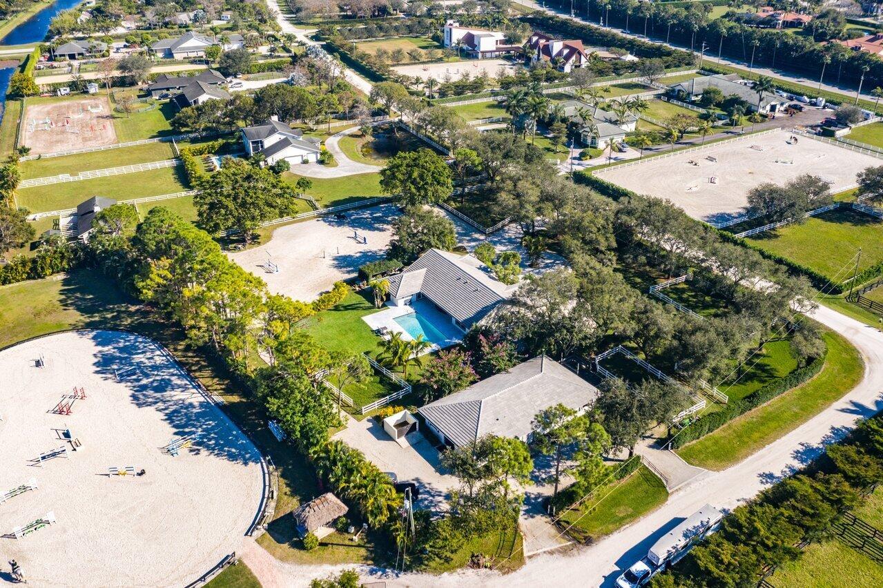 SADDLE TRAIL PARK OF WELLINGTON - Residential