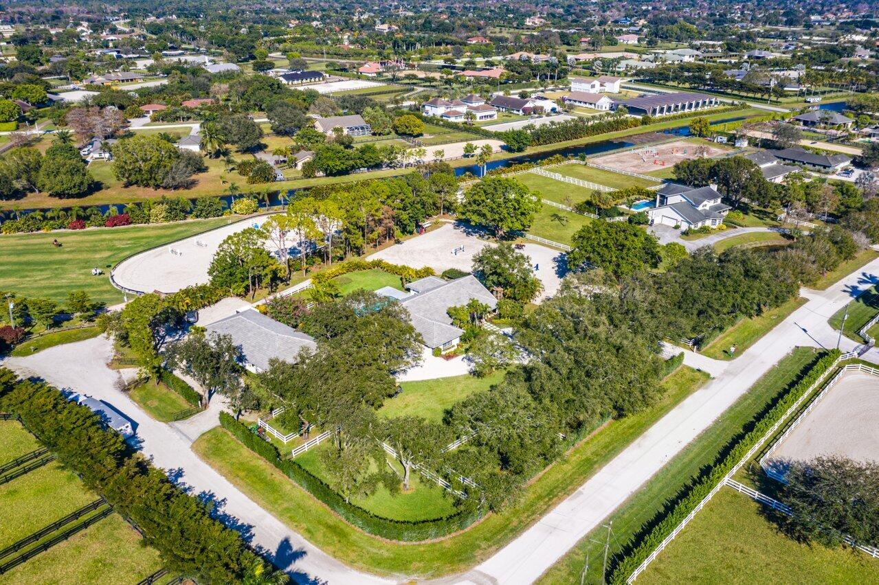SADDLE TRAIL PARK OF WELLINGTON - Residential