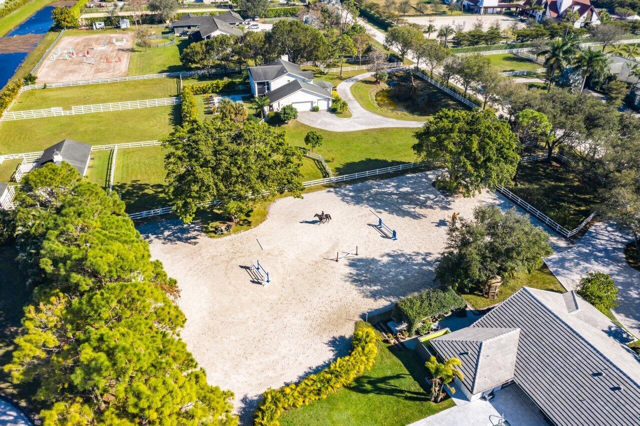 SADDLE TRAIL PARK OF WELLINGTON - Residential