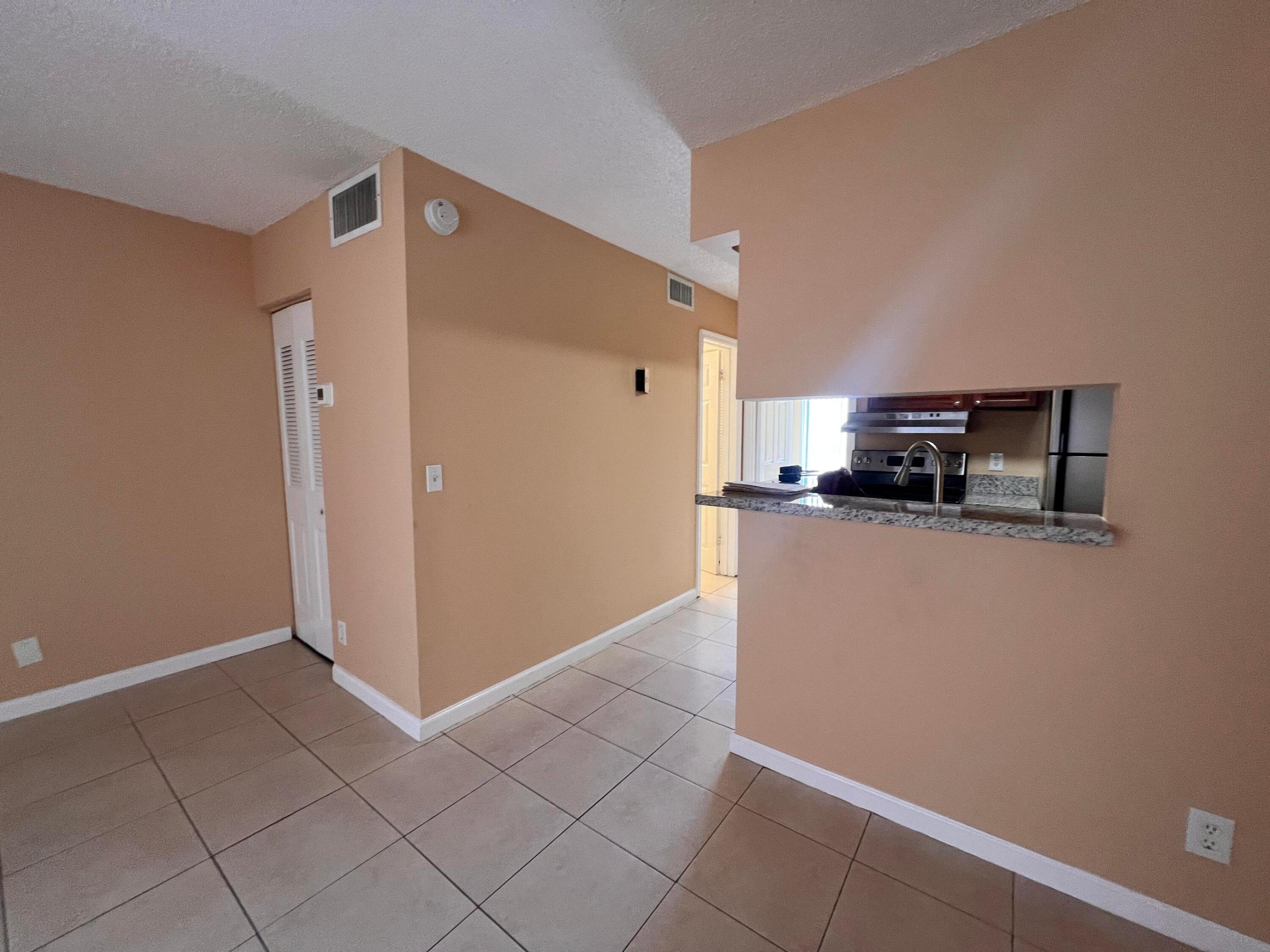 CROSS CREEK CONDO - Residential Lease