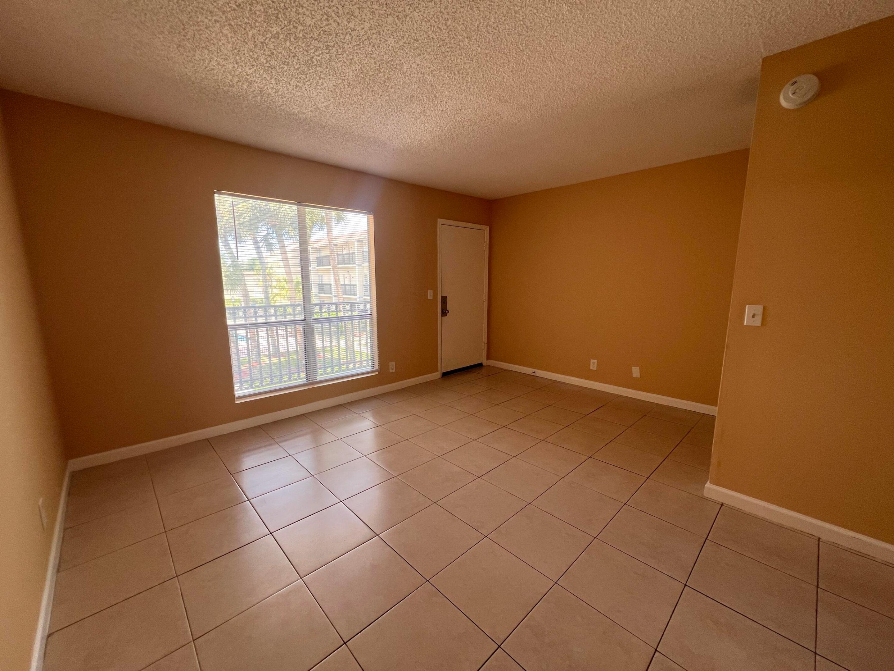 CROSS CREEK CONDO - Residential Lease