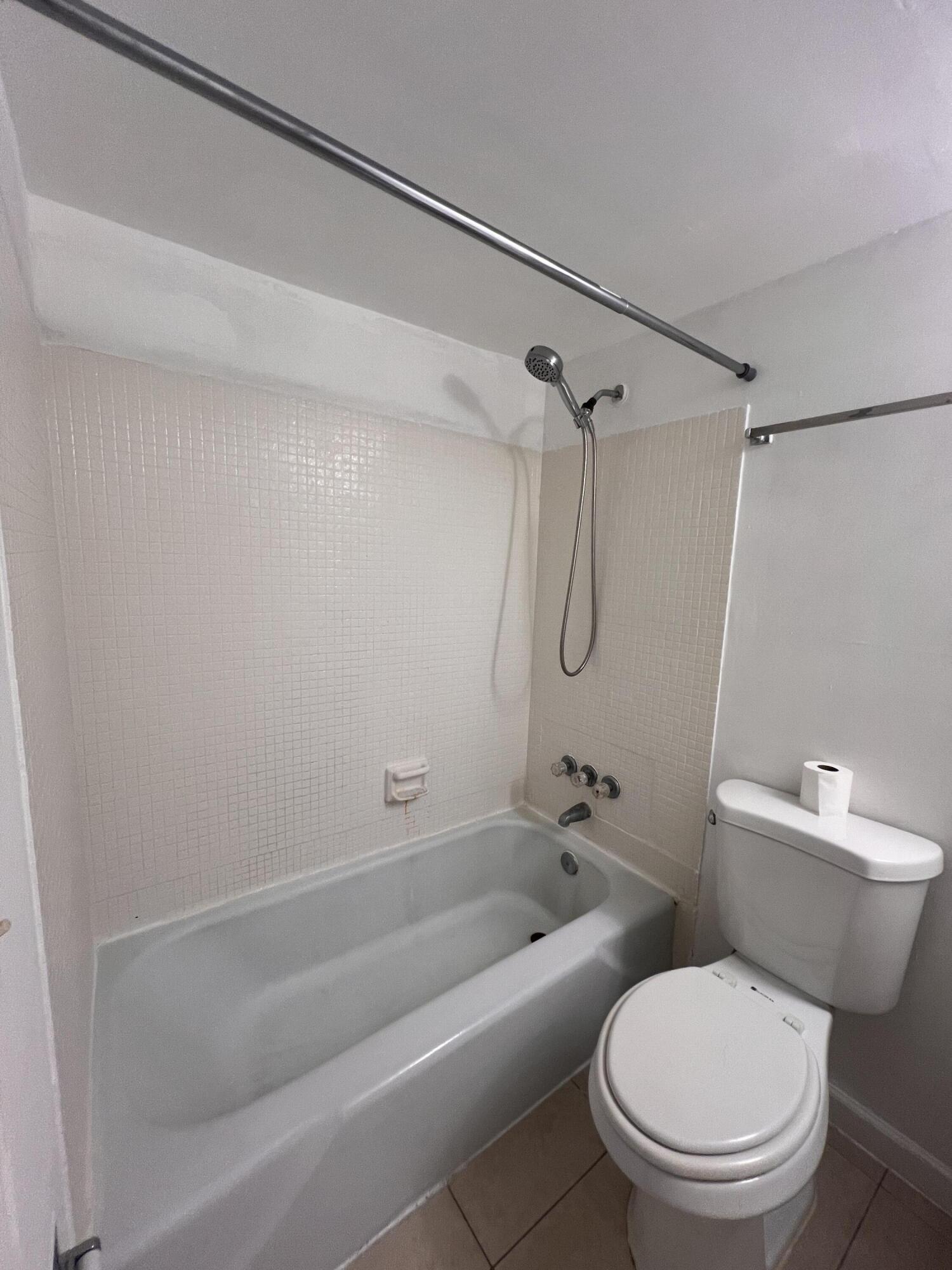 CROSS CREEK CONDO - Residential Lease