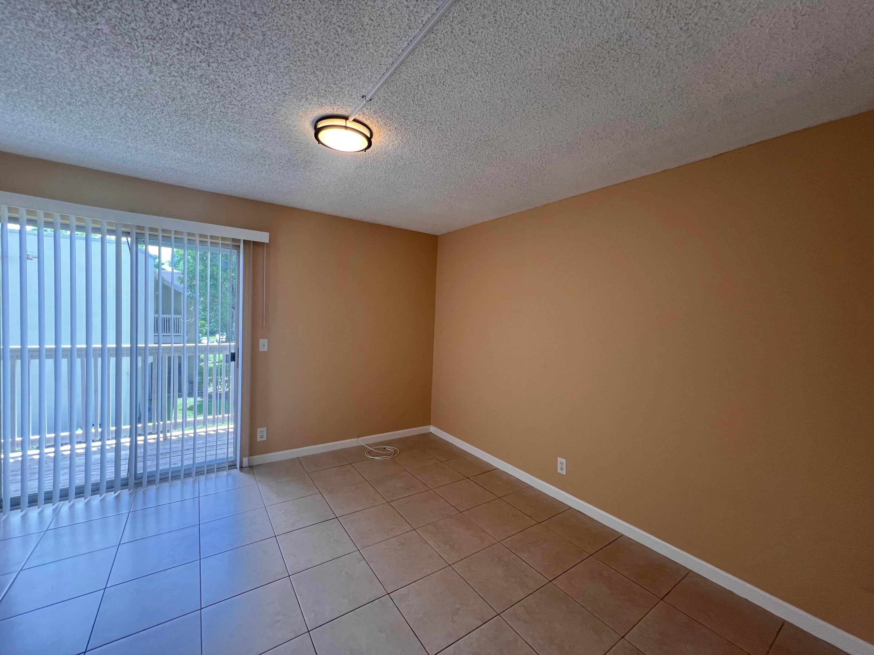 CROSS CREEK CONDO - Residential Lease