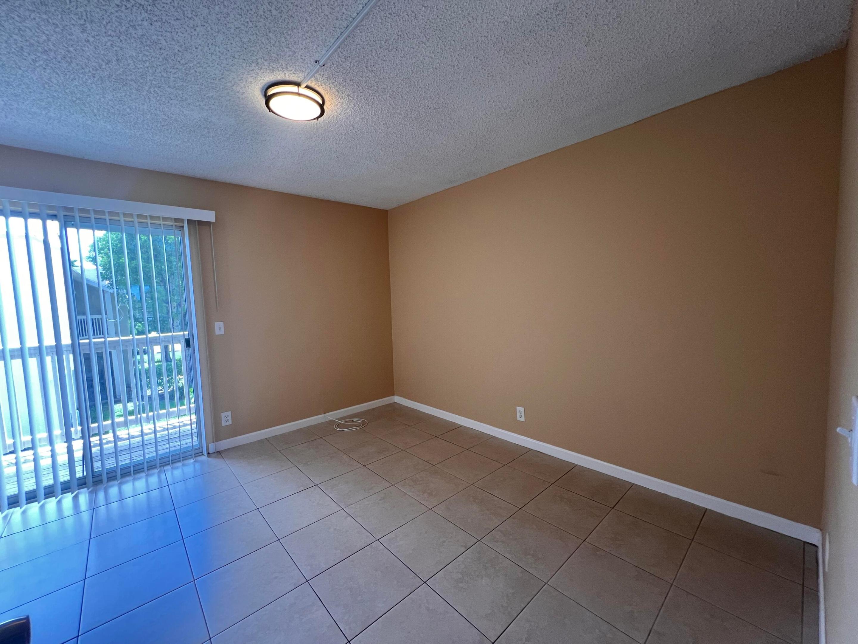 CROSS CREEK CONDO - Residential Lease