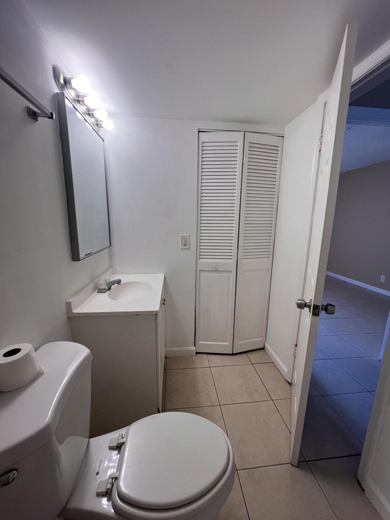 CROSS CREEK CONDO - Residential Lease