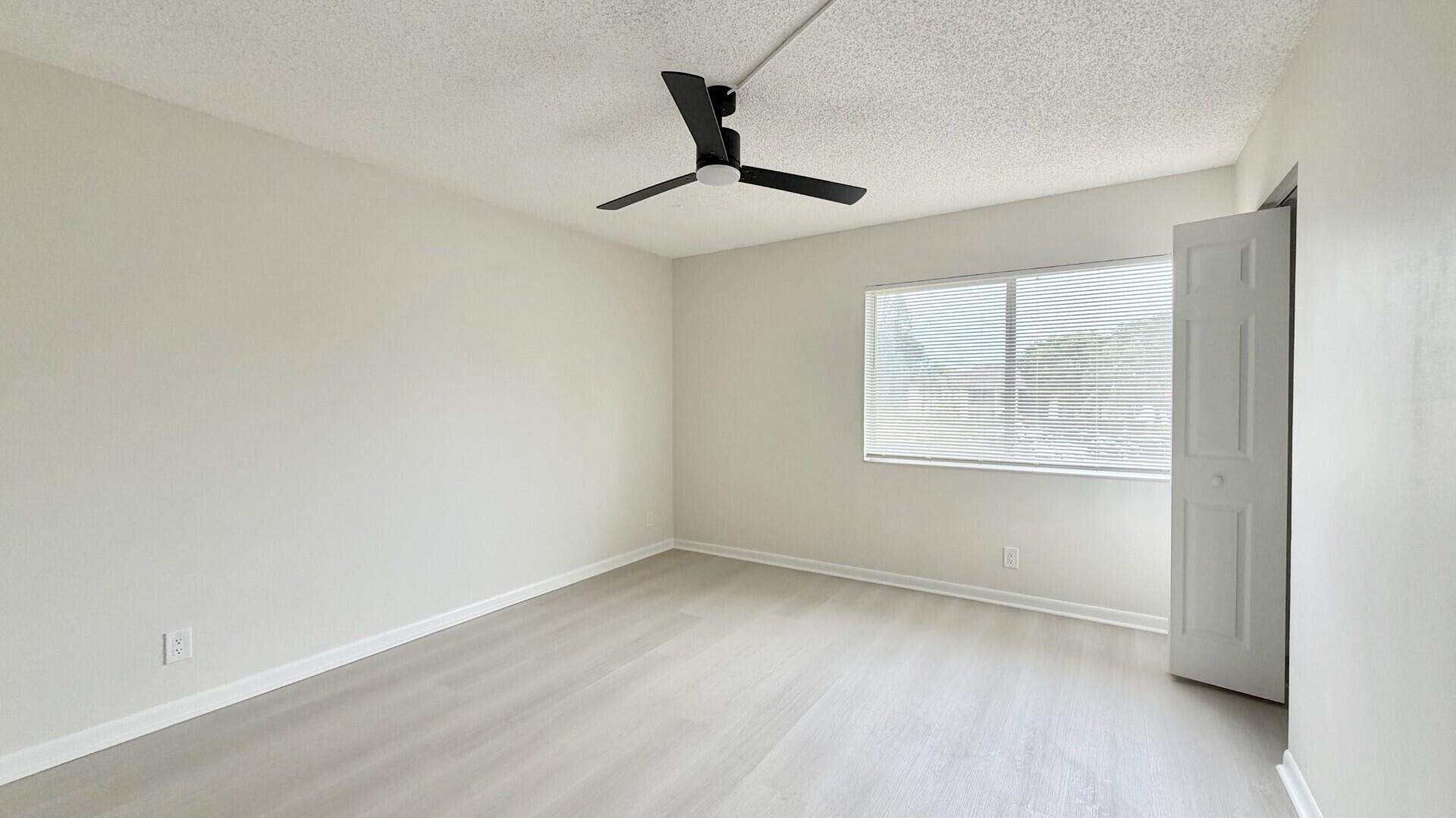 PINE RIDGE AT HAVERHILL CONDO - Residential