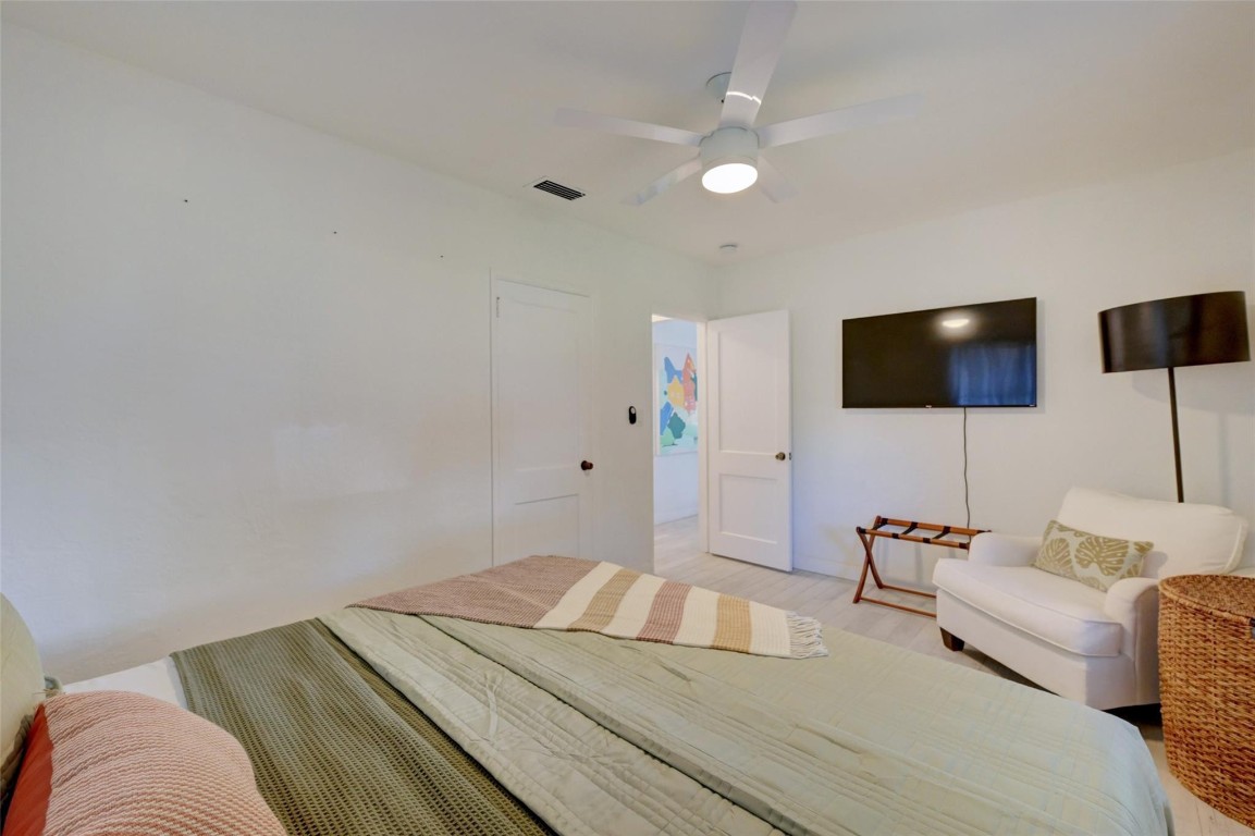 Ocean Vue 3-34 B - Residential Income