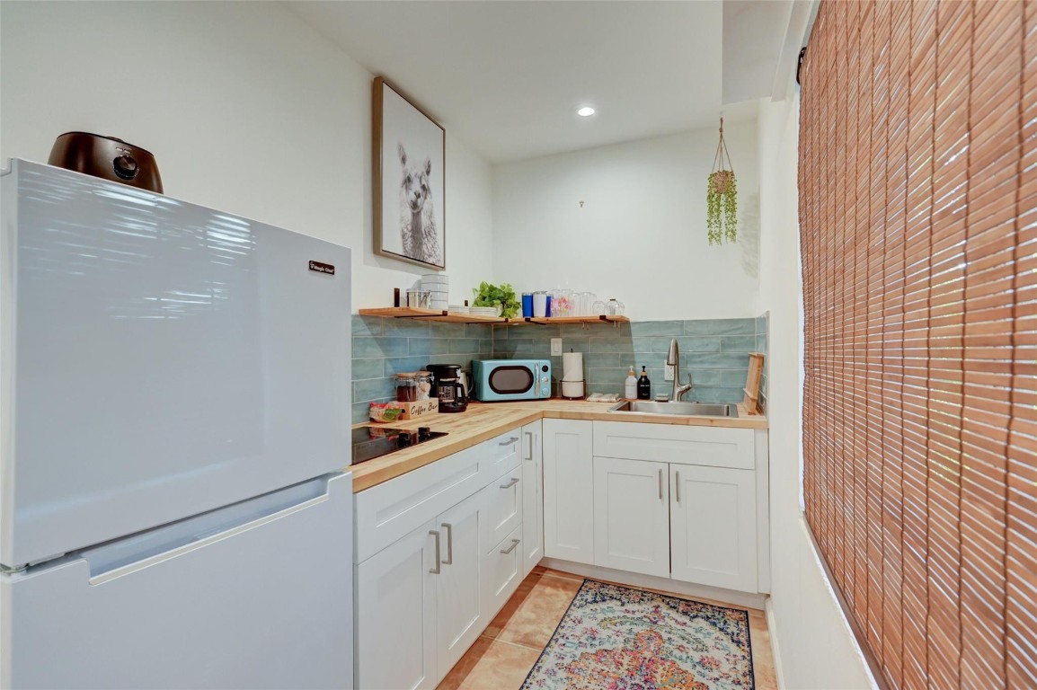 Ocean Vue 3-34 B - Residential Income