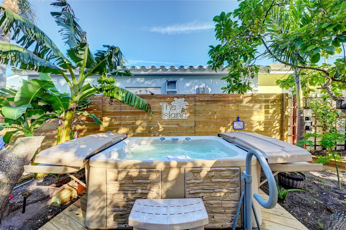 Ocean Vue 3-34 B - Residential Income