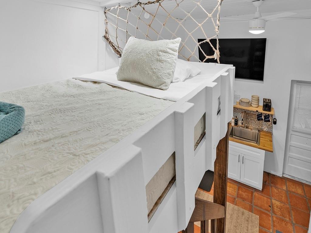 Ocean Vue 3-34 B - Residential Income