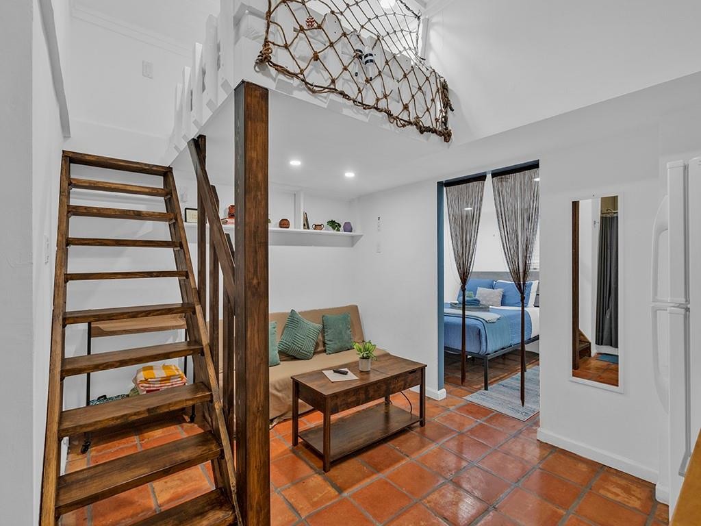 Ocean Vue 3-34 B - Residential Income