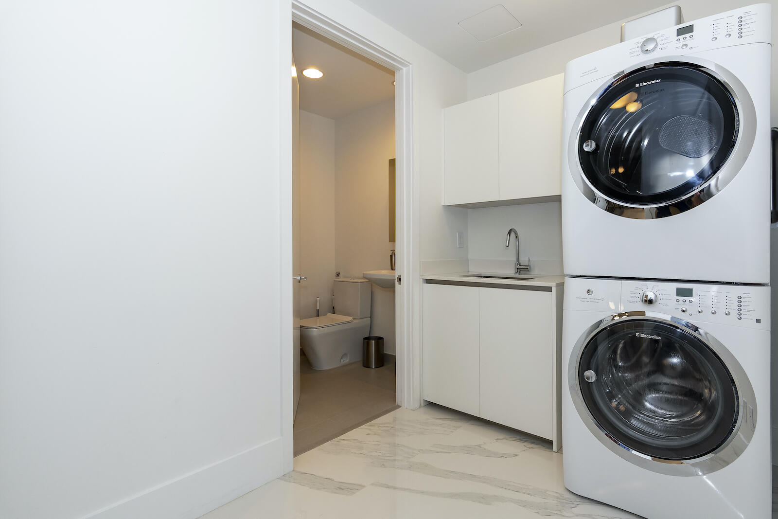 OCEANA BAL HARBOUR CONDO - Residential