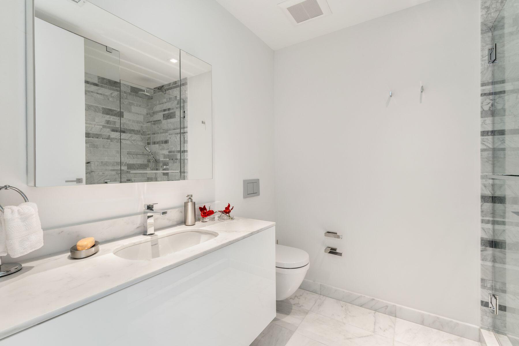 OCEANA BAL HARBOUR CONDO - Residential