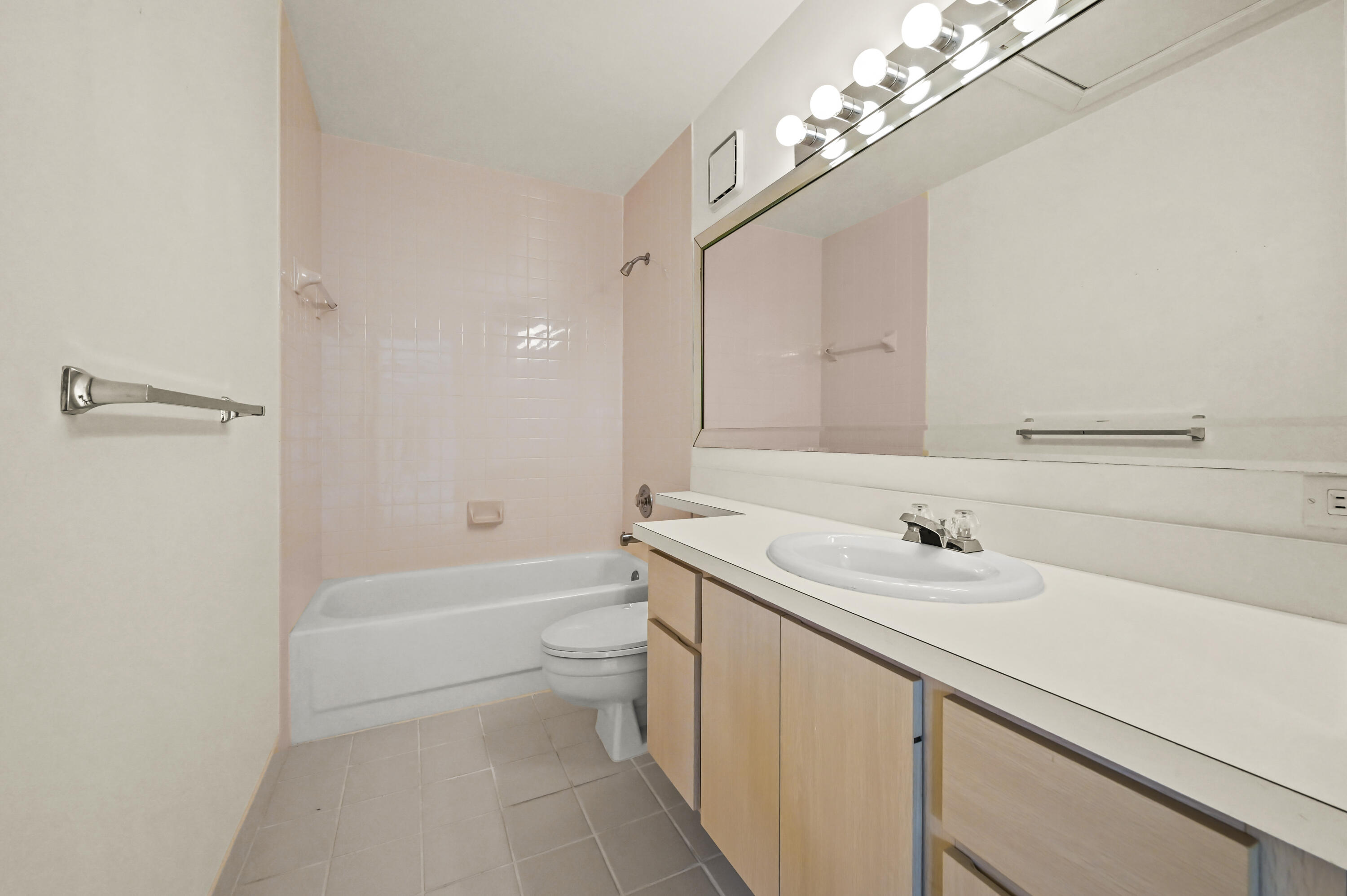 THE MEADOWS AT MARTIN DOWNS - Residential