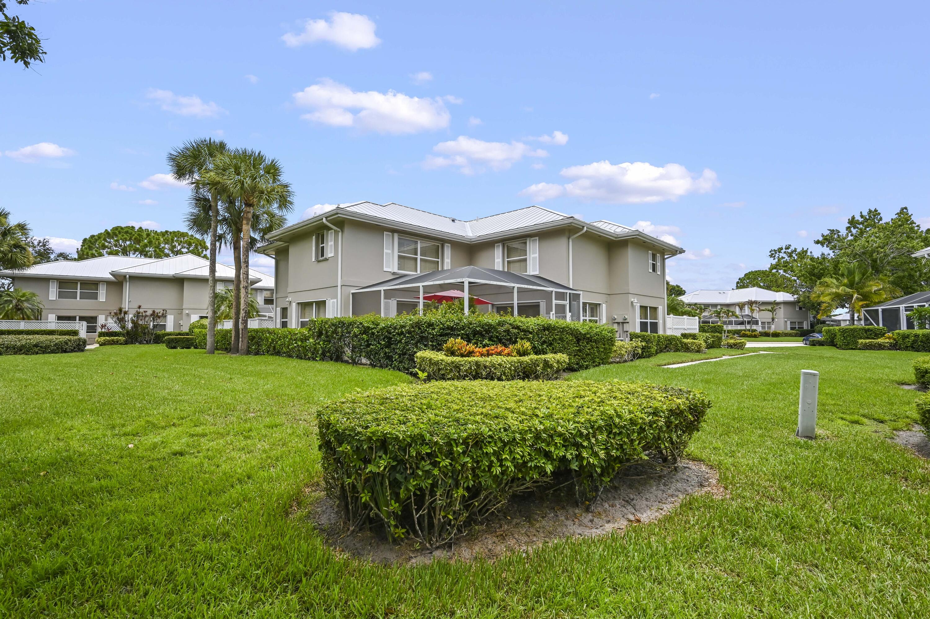 THE MEADOWS AT MARTIN DOWNS - Residential