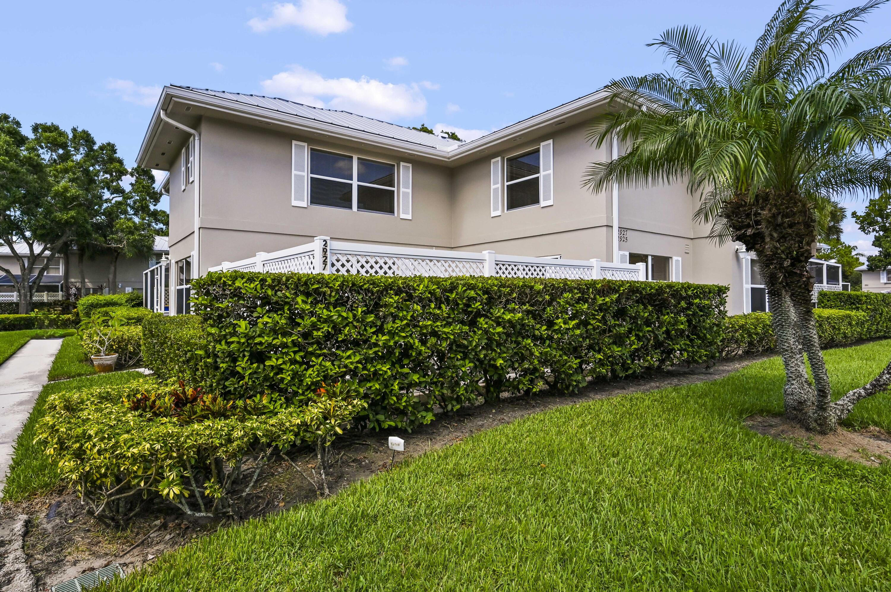 THE MEADOWS AT MARTIN DOWNS - Residential