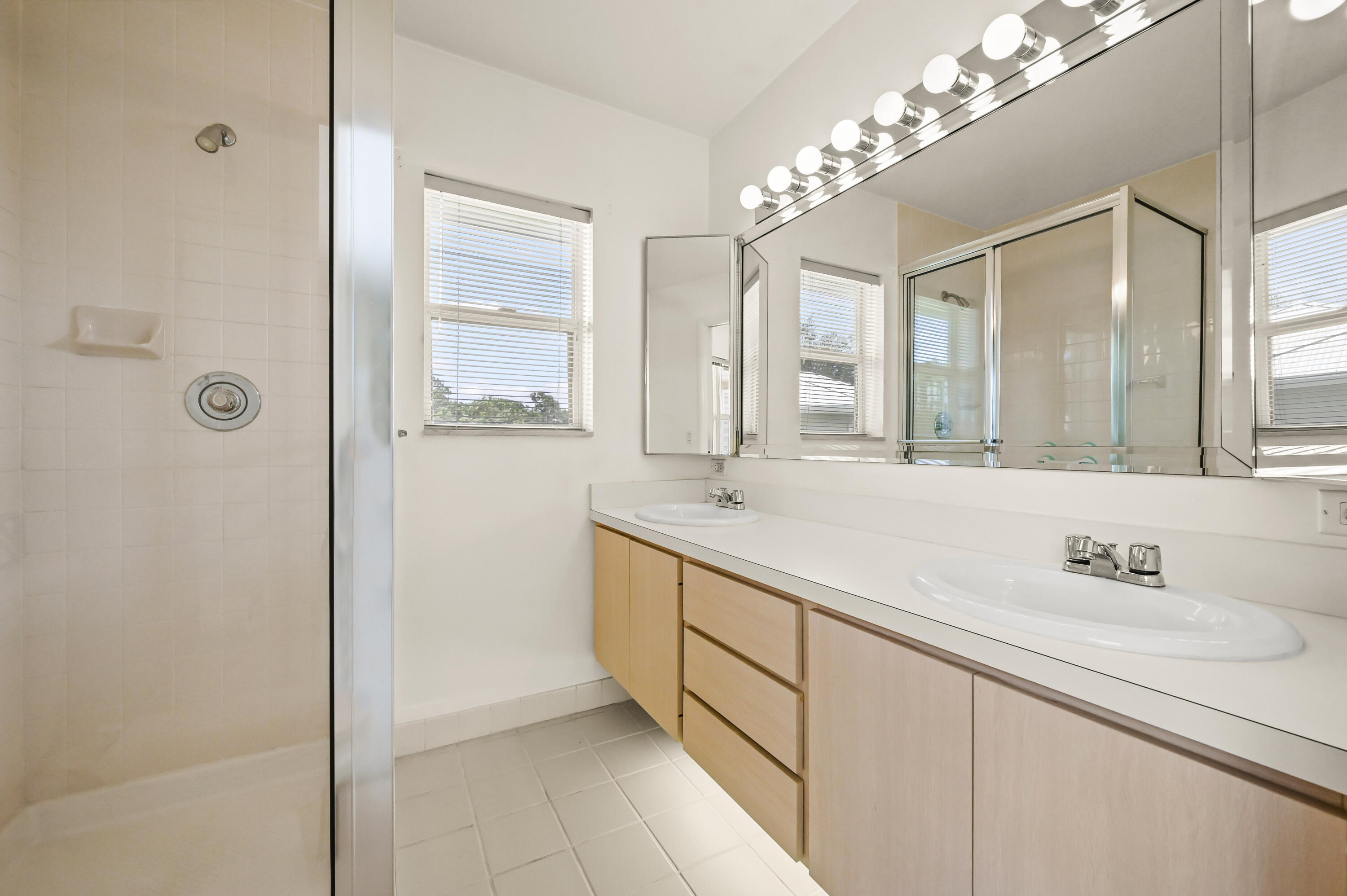 THE MEADOWS AT MARTIN DOWNS - Residential