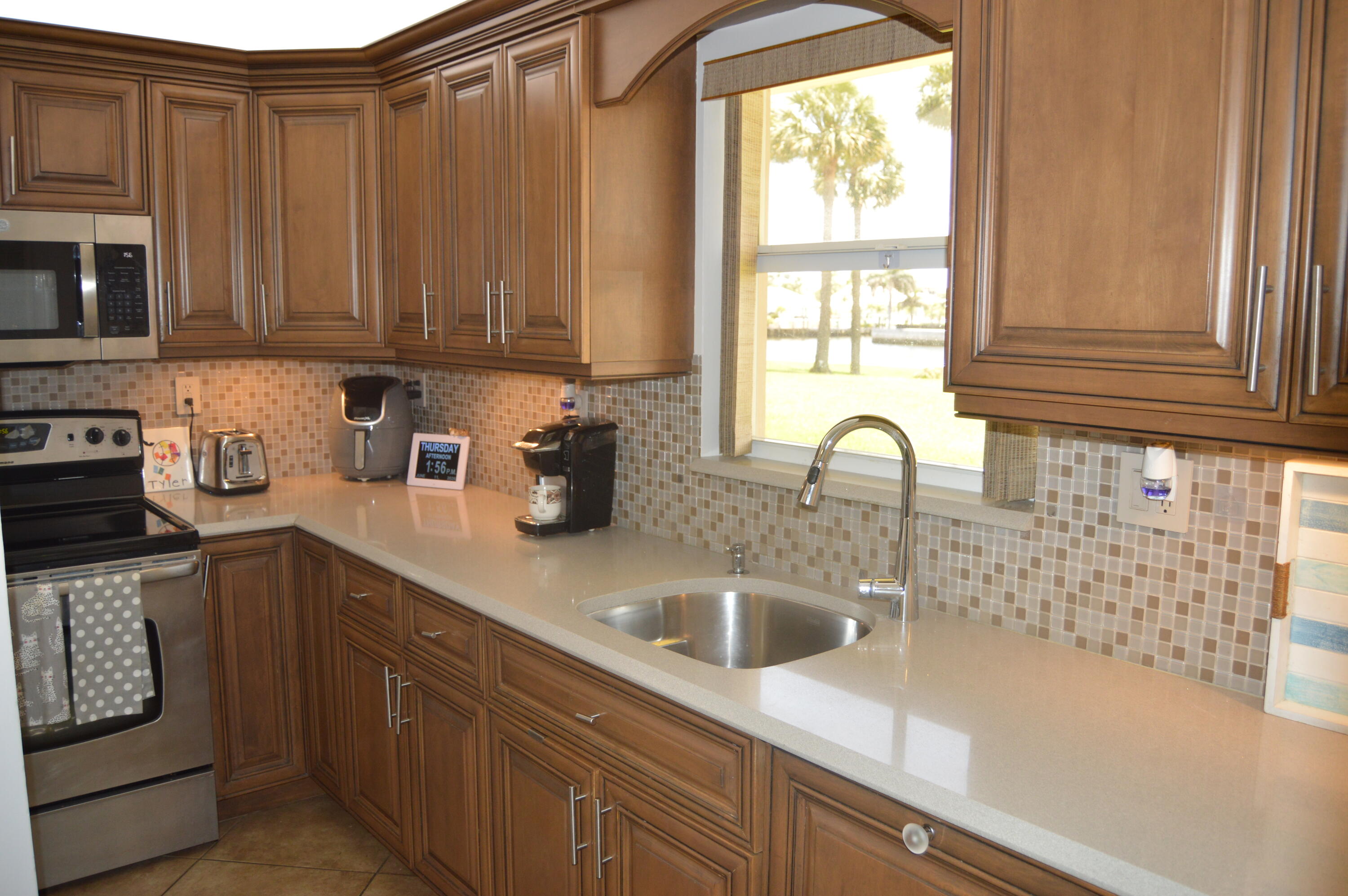 PENTHOUSE CONDO - Residential
