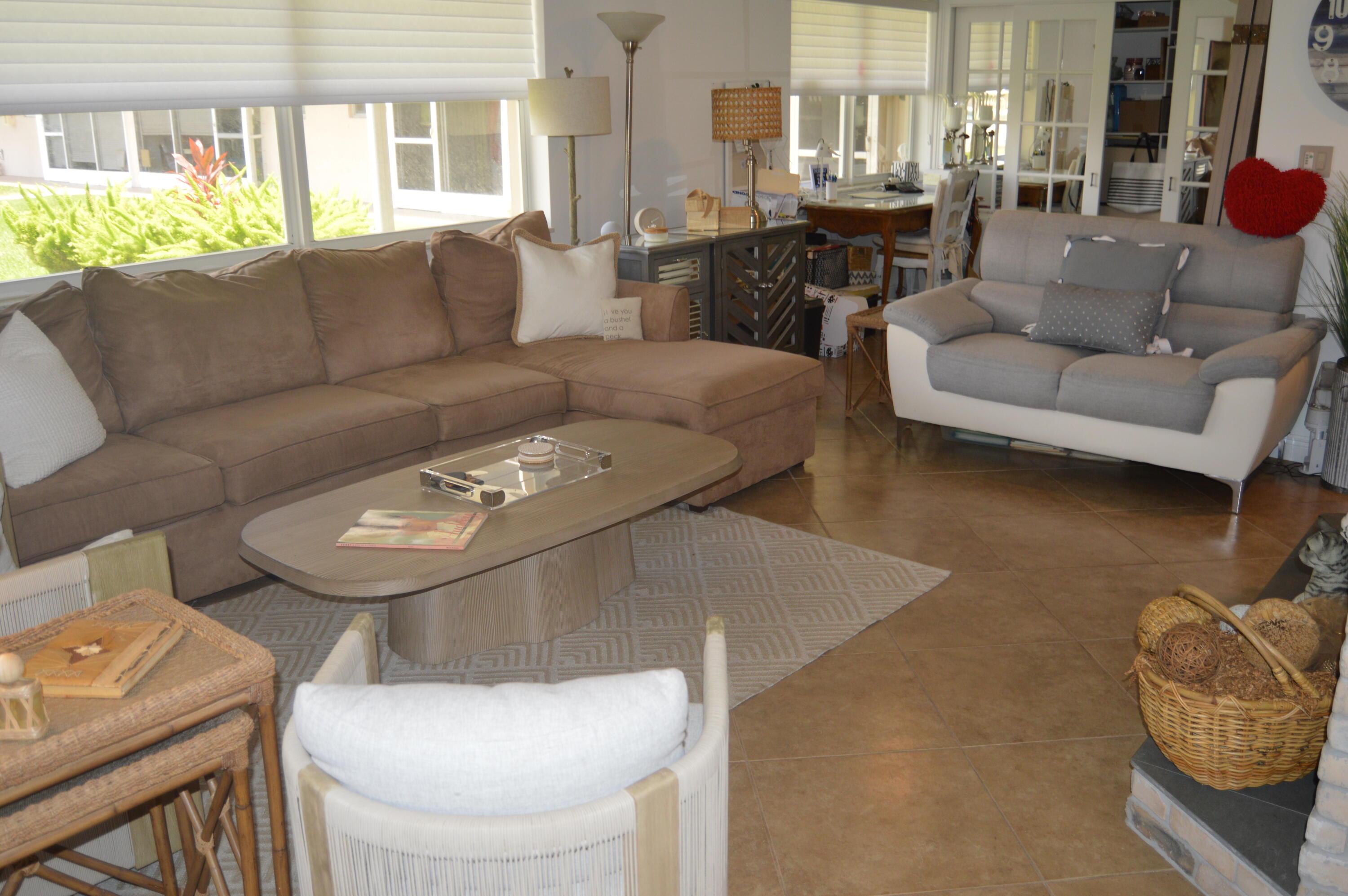 PENTHOUSE CONDO - Residential