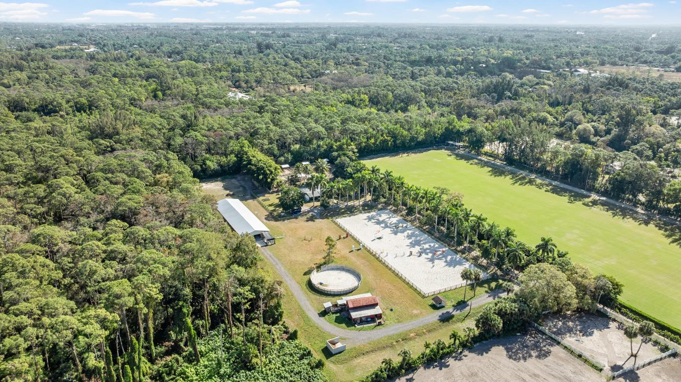 LOXAHATCHEE GROVES - Residential