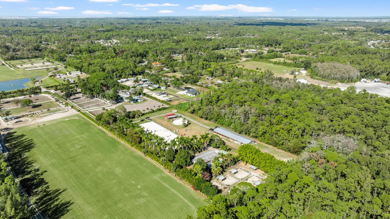 LOXAHATCHEE GROVES - Residential