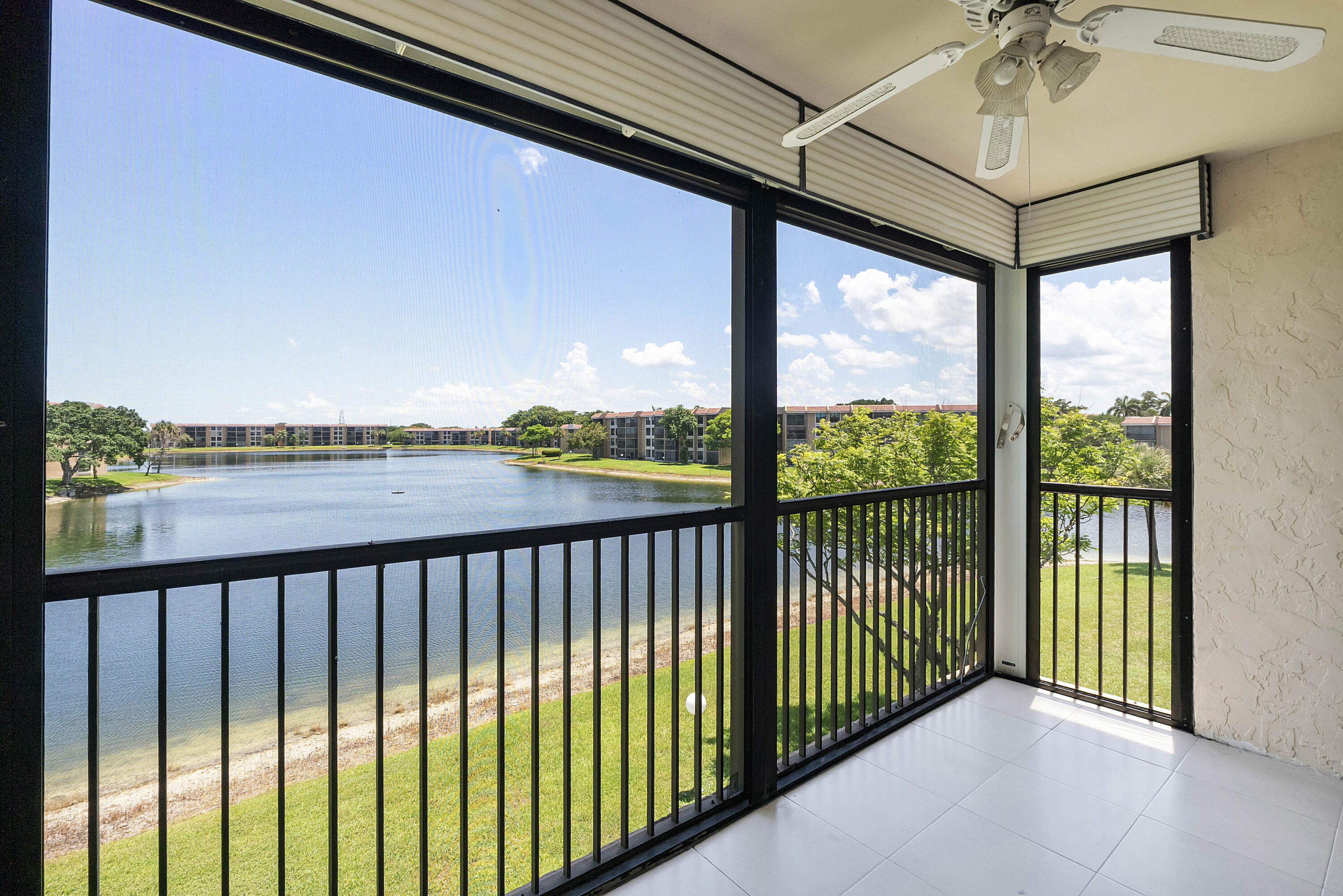 CORAL GATE III CONDO - Residential