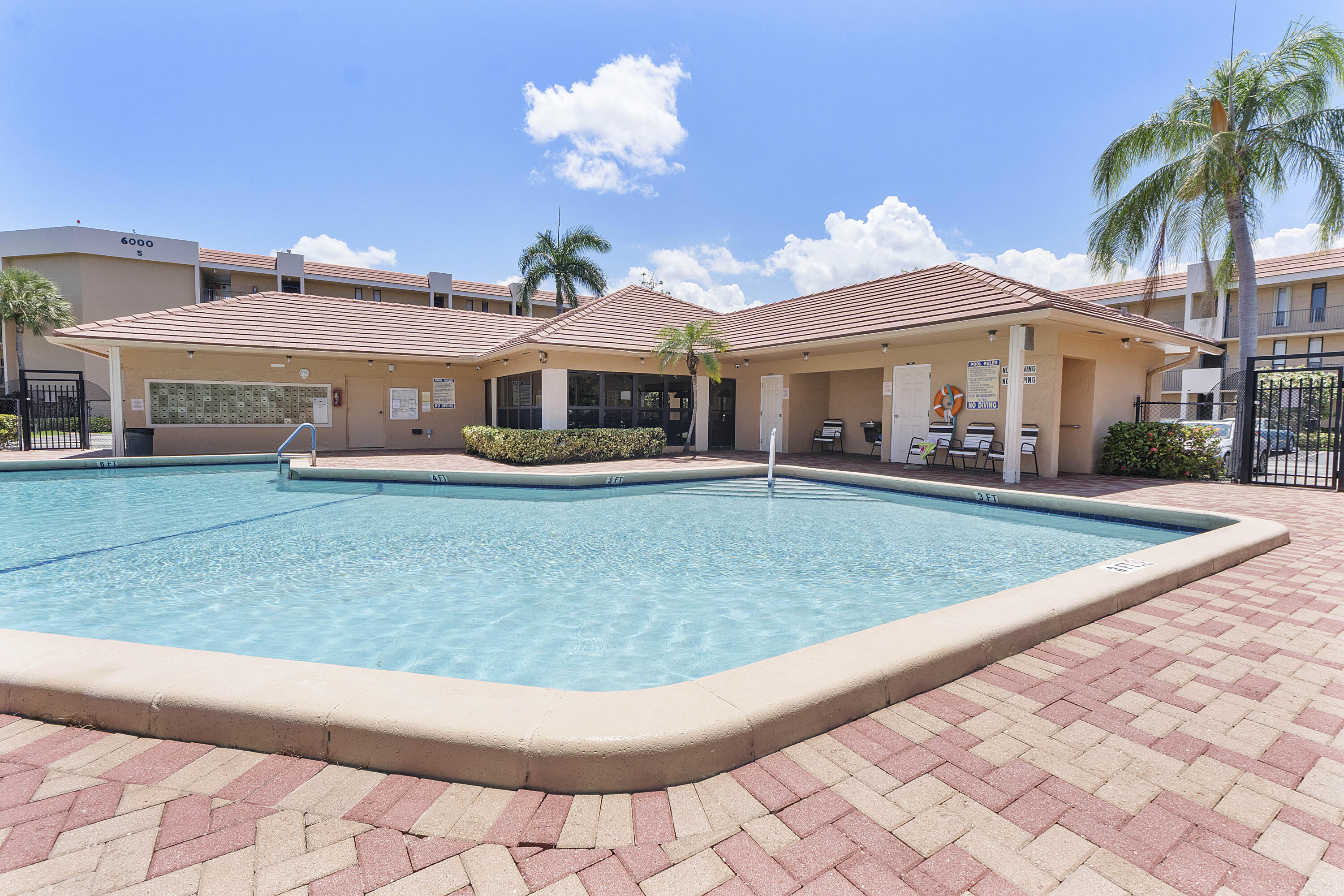 CORAL GATE III CONDO - Residential