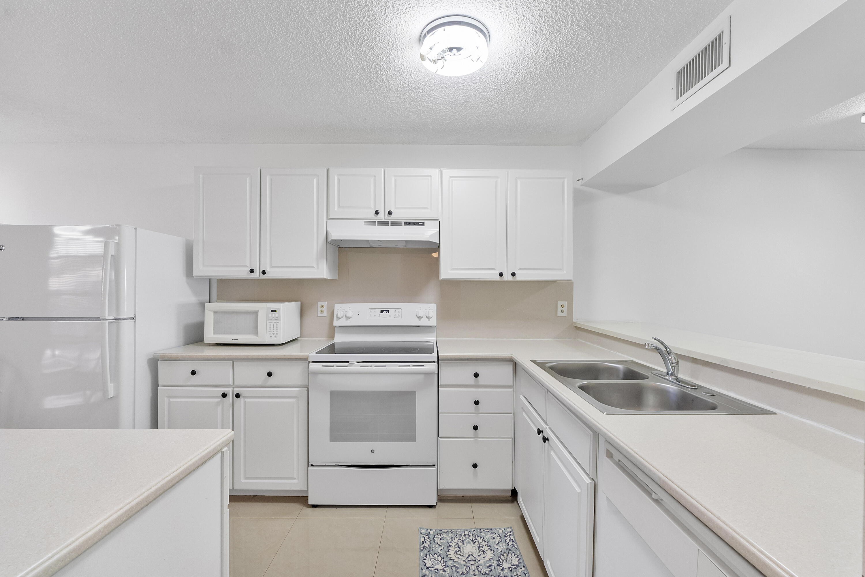 CORAL GATE III CONDO - Residential