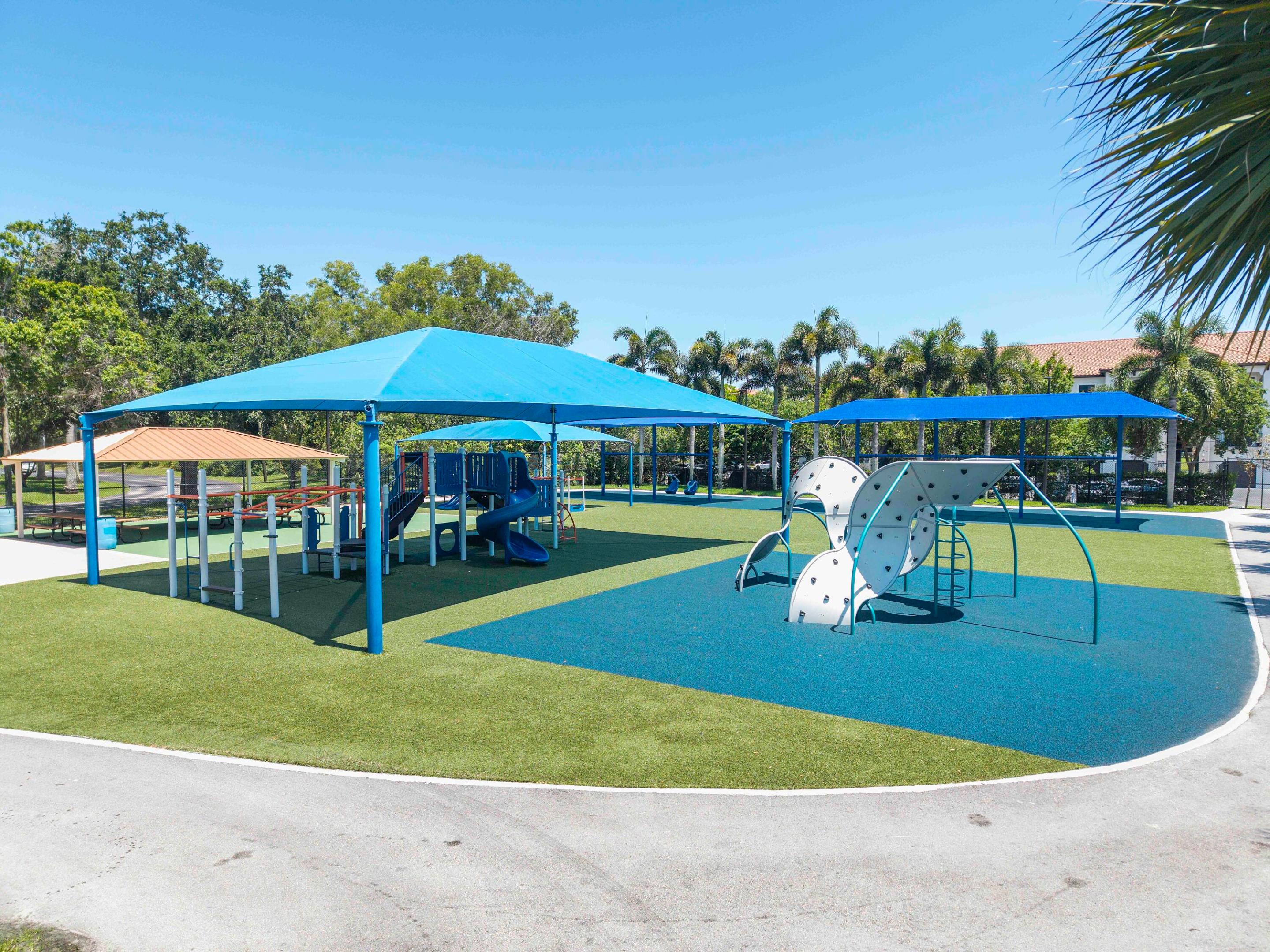 CORAL GATE III CONDO - Residential