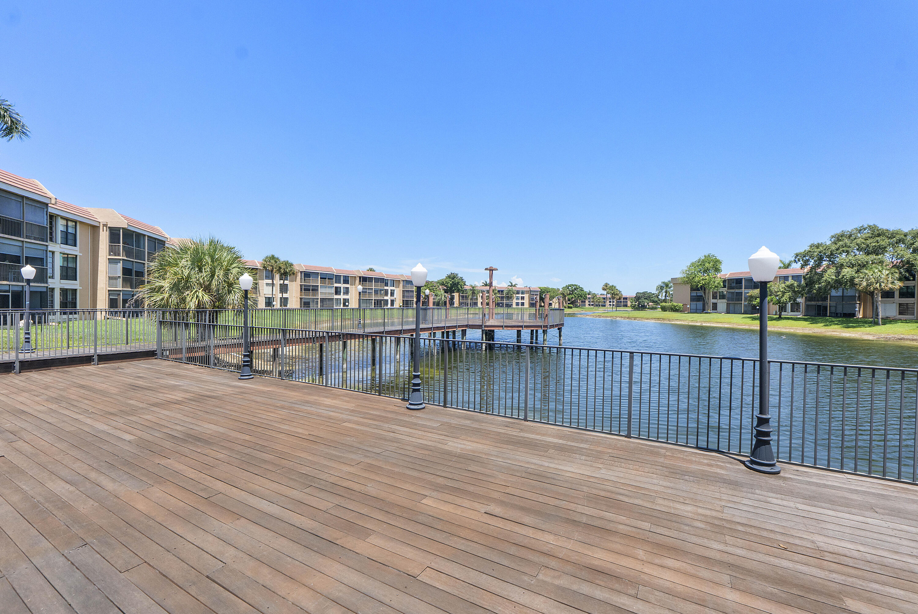 CORAL GATE III CONDO - Residential
