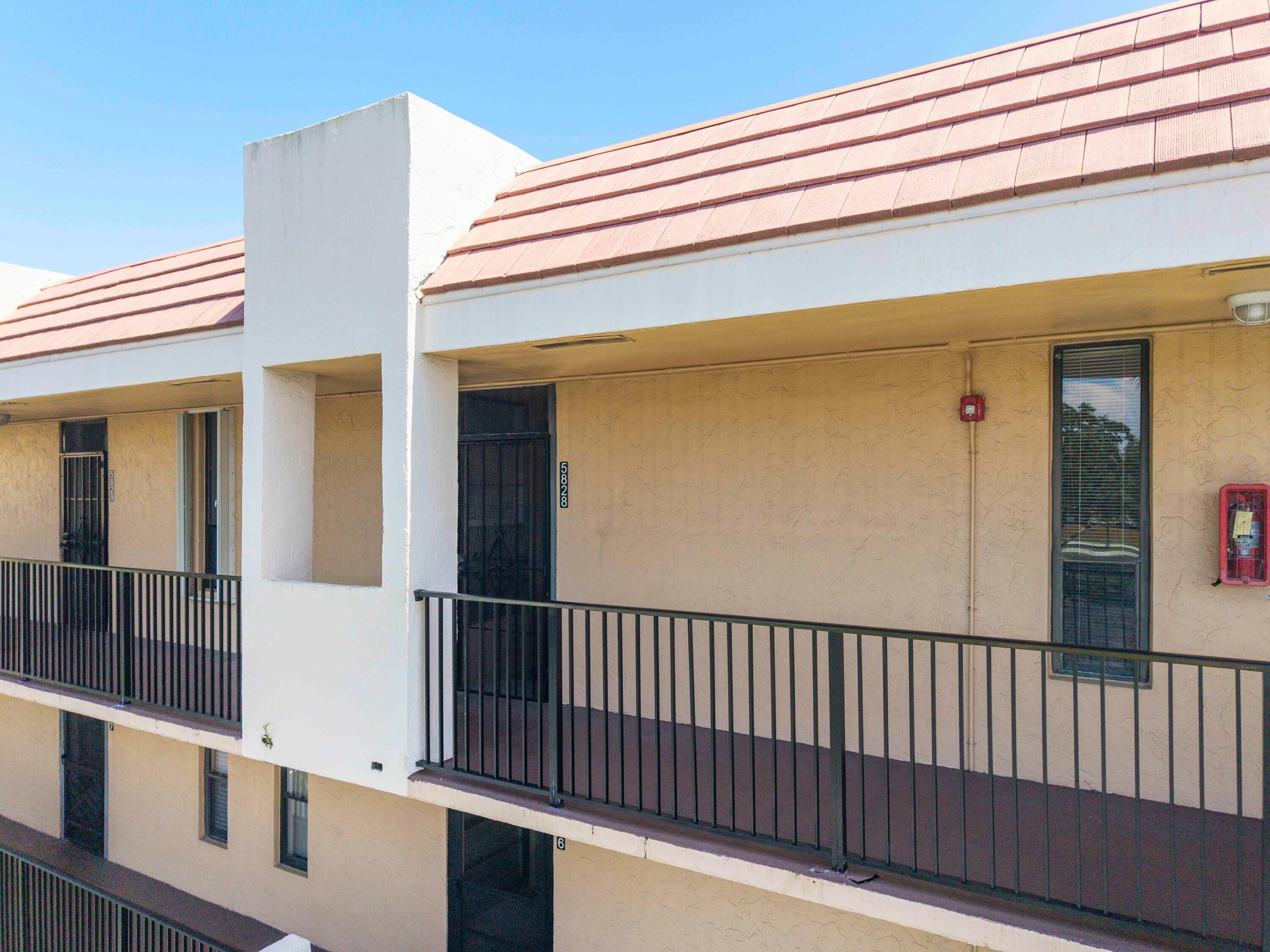 CORAL GATE III CONDO - Residential