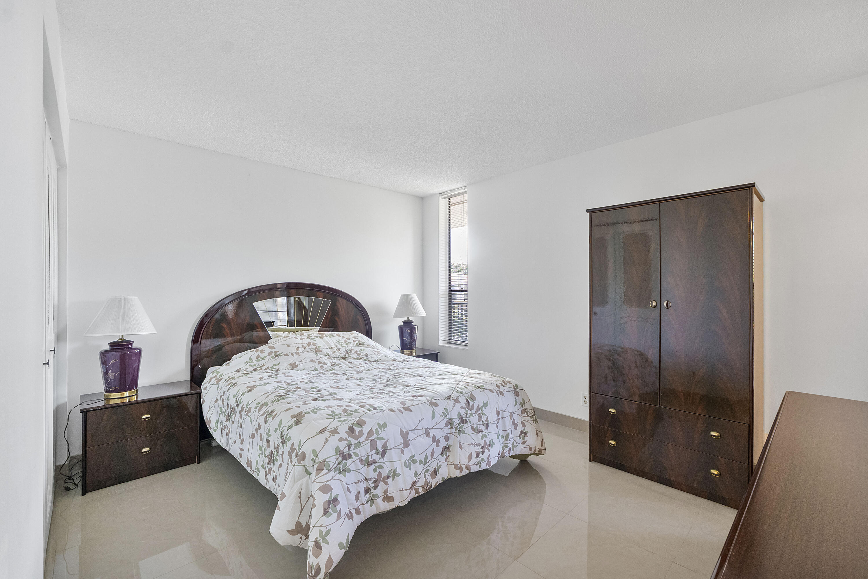 CORAL GATE III CONDO - Residential