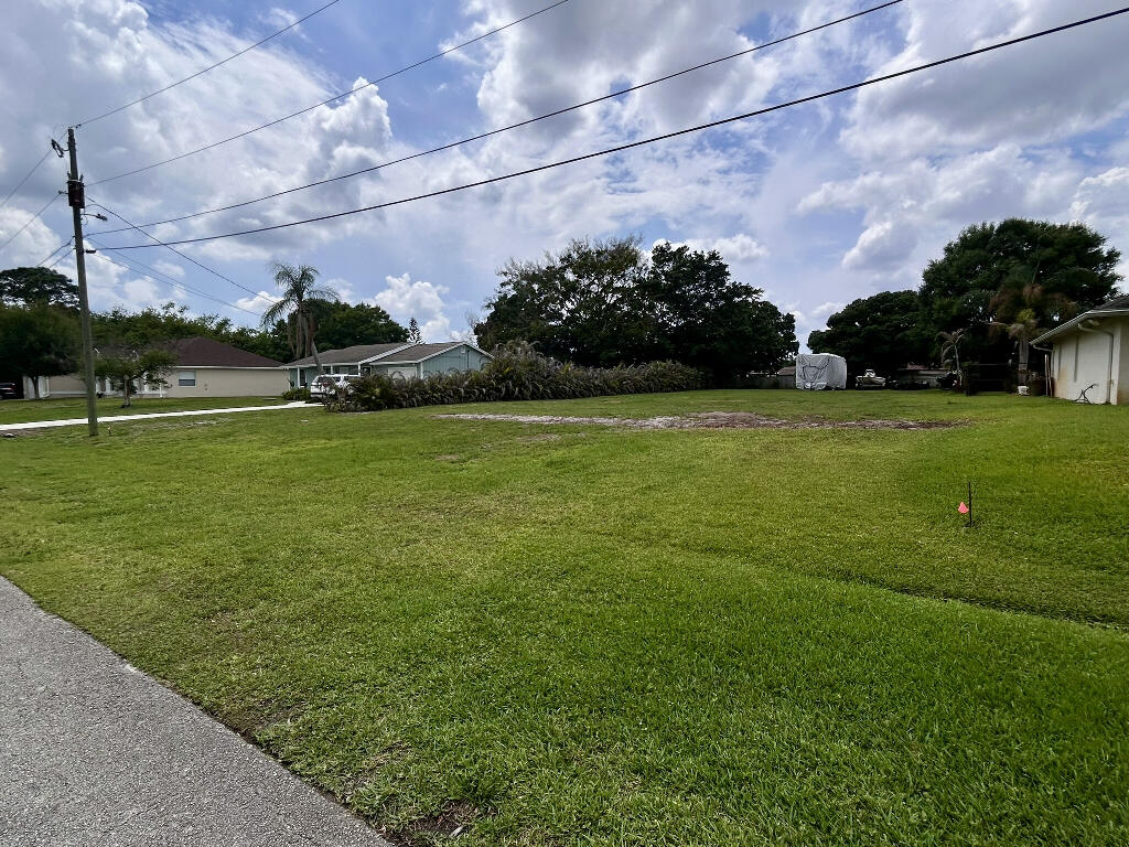 PORT ST LUCIE SECTION  34 - Land