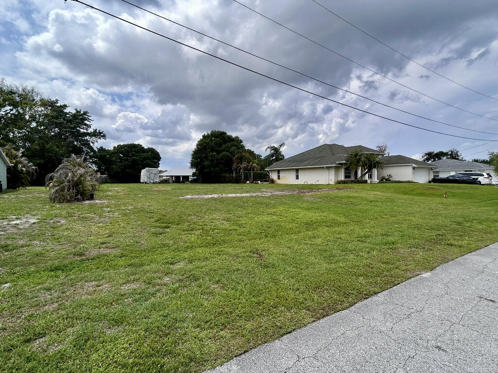 PORT ST LUCIE SECTION  34 - Land