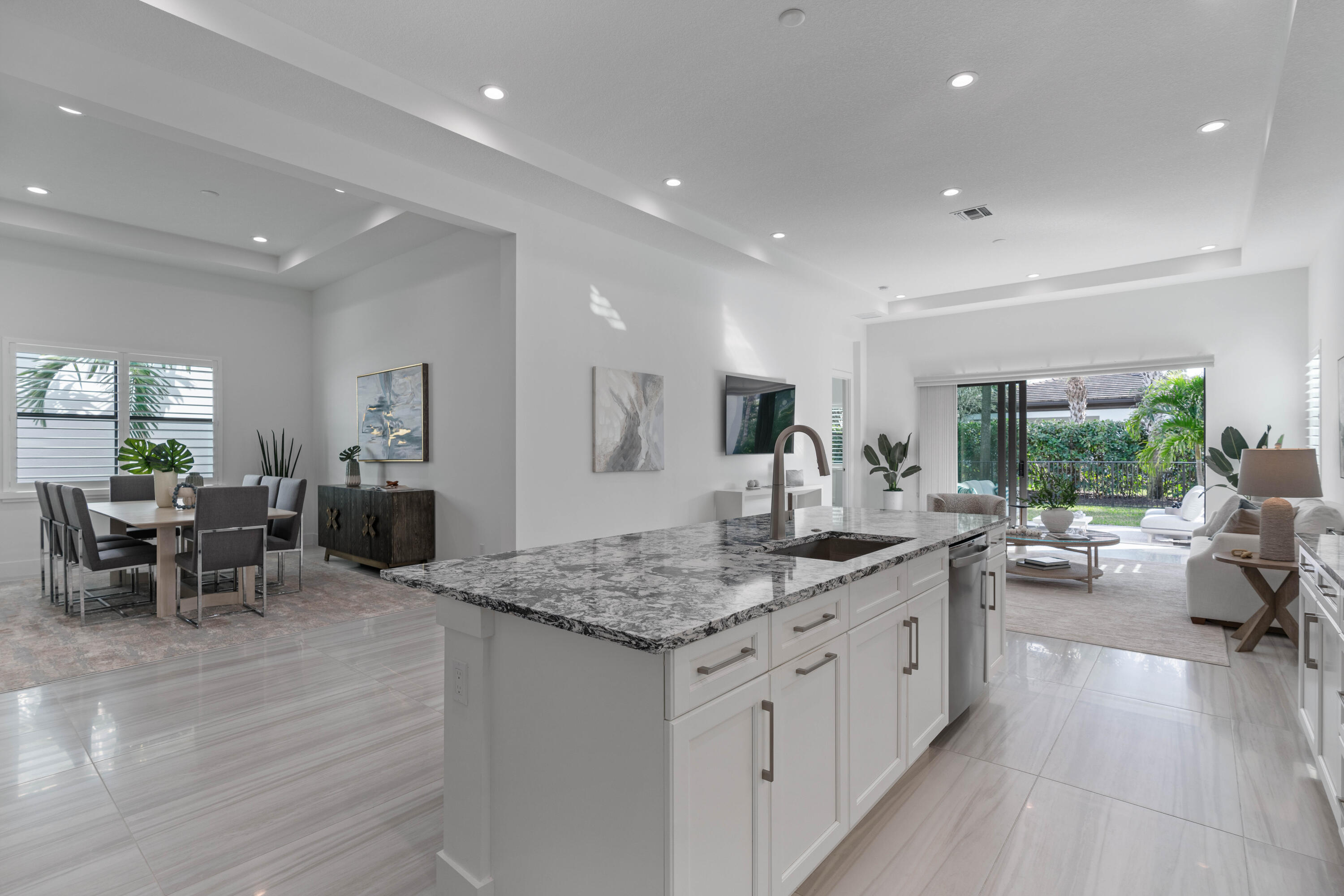 ARTISTRY - Residential Lease