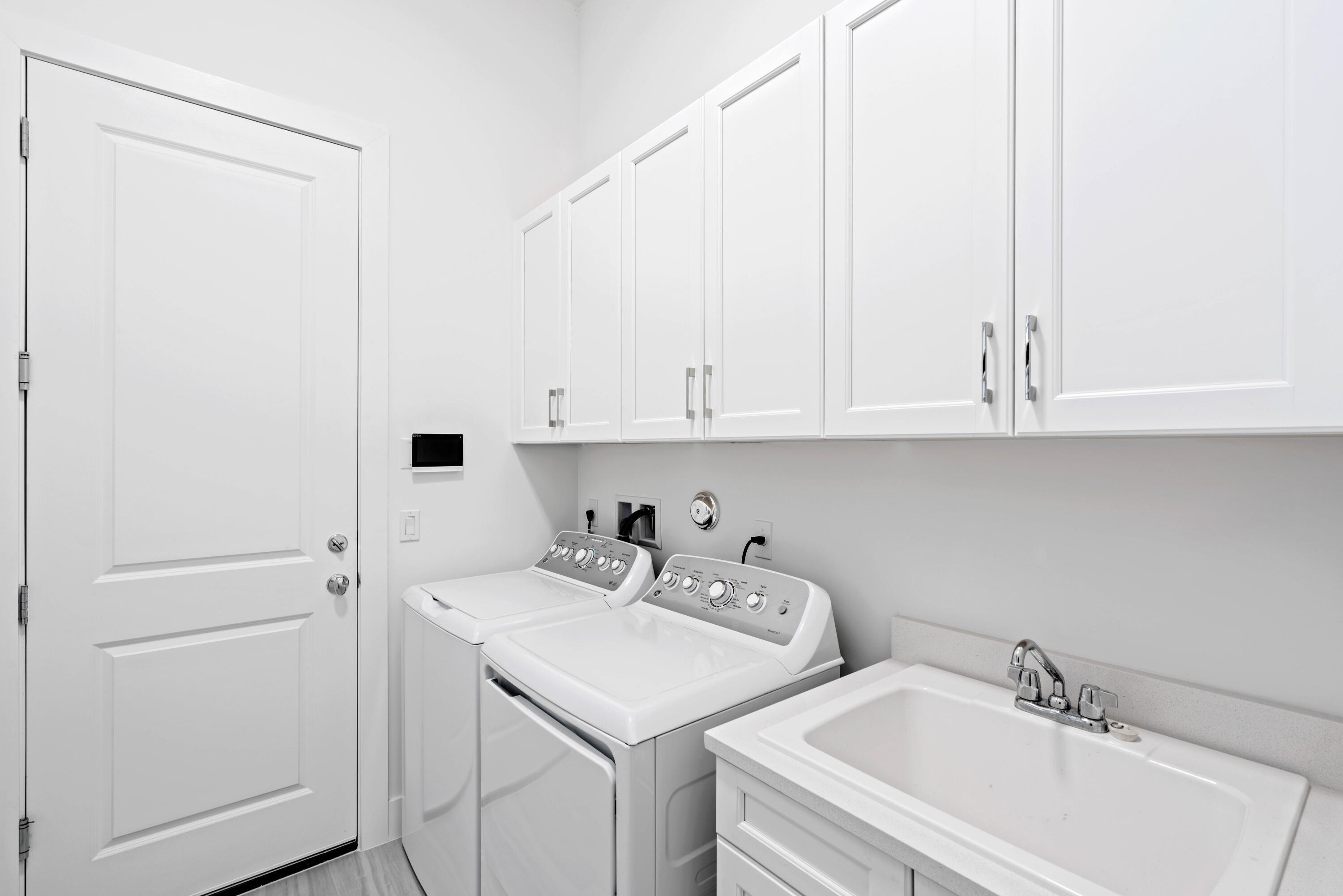 ARTISTRY - Residential Lease
