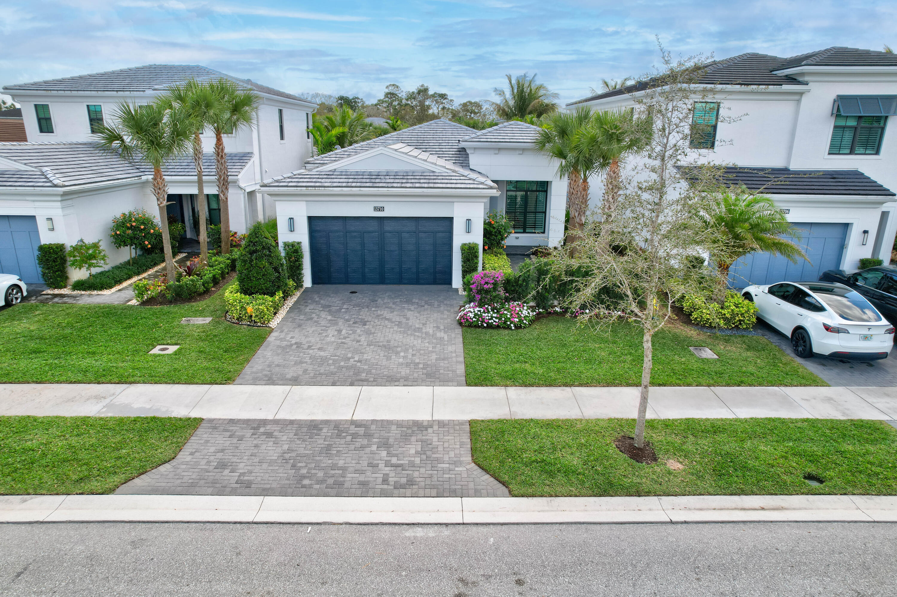 ARTISTRY - Residential Lease