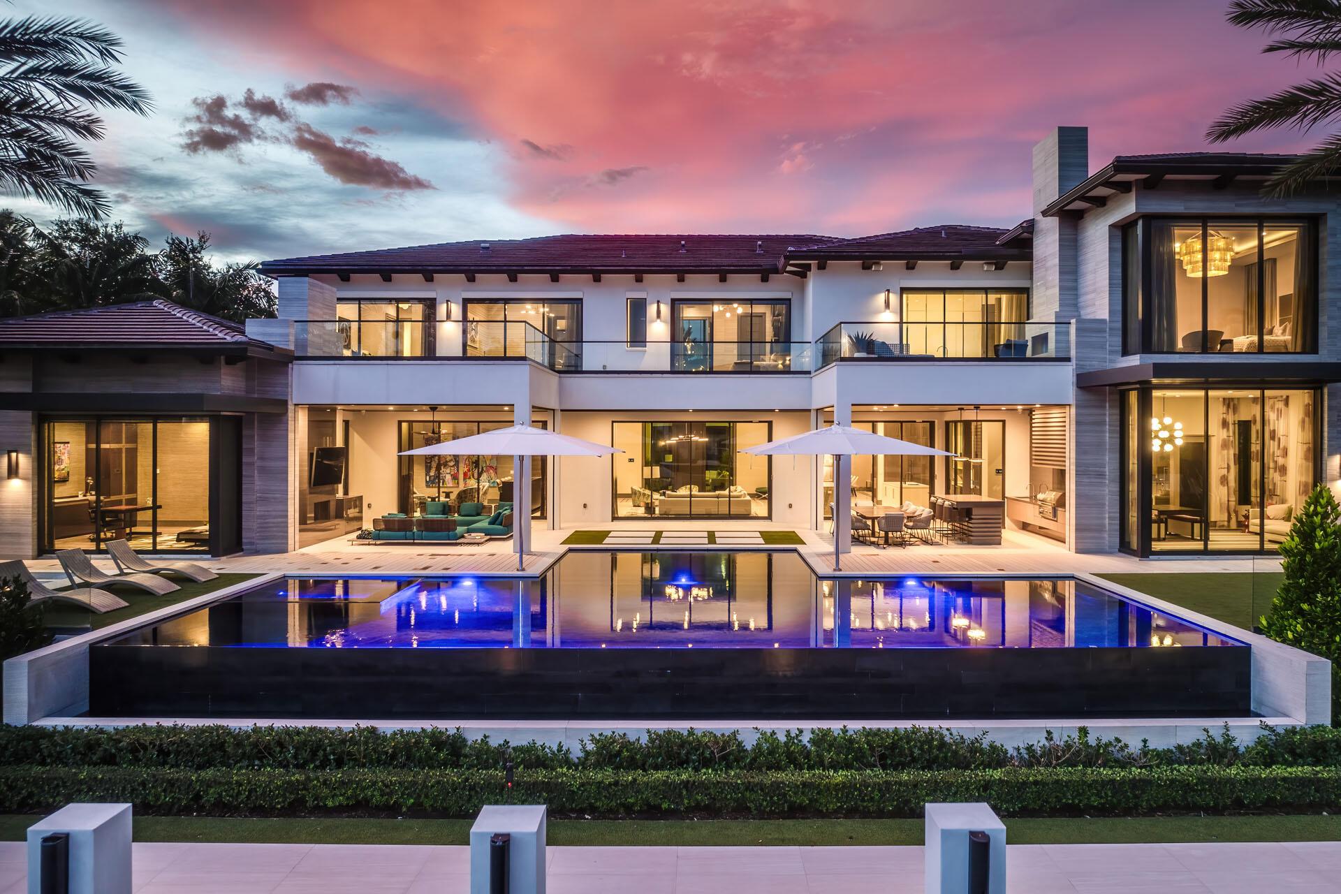 ROYAL PALM YACHT & COUNTRY CLUB - Residential